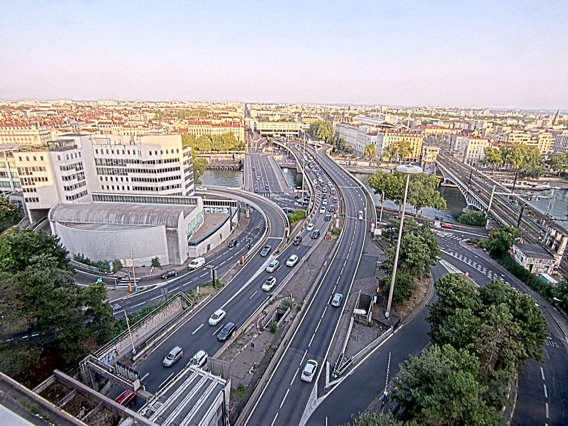 Caméra autoroute à Lyon Perrache à l'entrée Sud du Tunnel sous Fourvière, en direction de Marseille