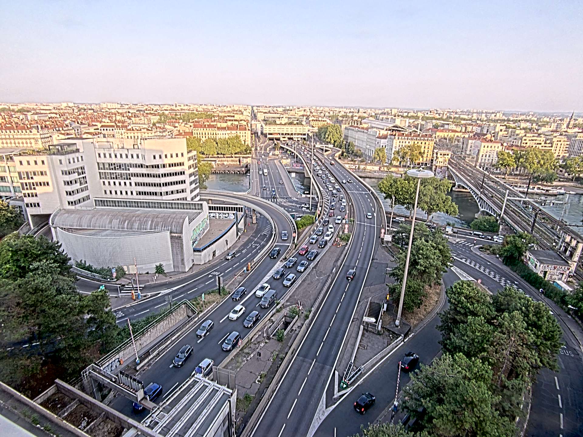 Caméra autoroute à Lyon Perrache à l'entrée Sud du Tunnel sous Fourvière, en direction de Marseille