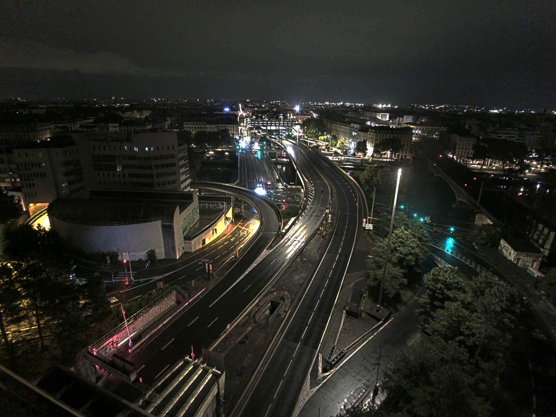 Caméra autoroute à Lyon Perrache à l'entrée Sud du Tunnel sous Fourvière, en direction de Marseille