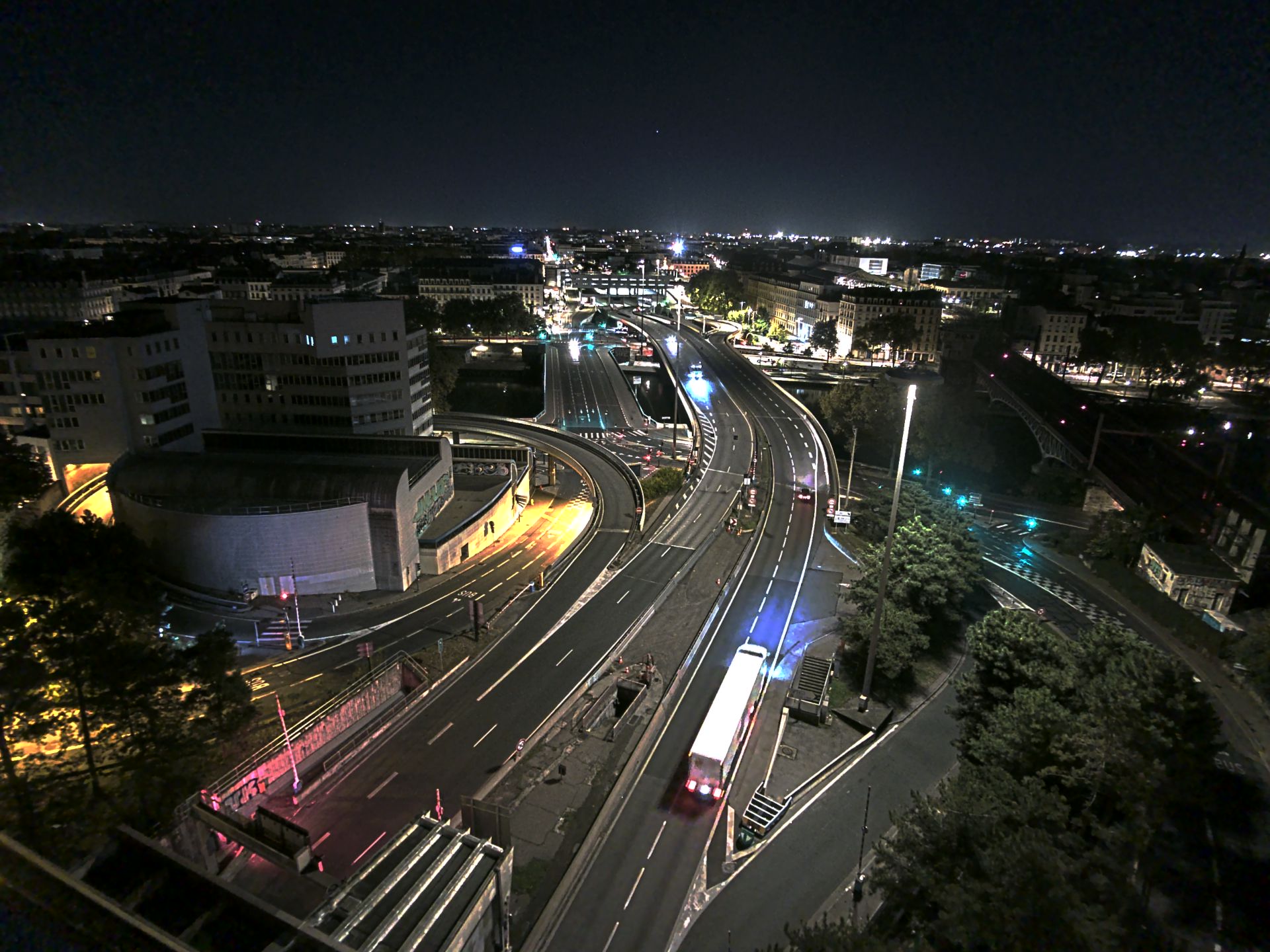 Caméra autoroute à Lyon Perrache à l'entrée Sud du Tunnel sous Fourvière, en direction de Marseille