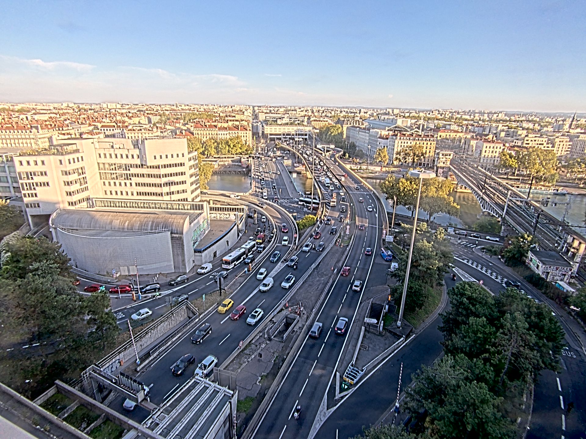 Caméra autoroute à Lyon Perrache à l'entrée Sud du Tunnel sous Fourvière, en direction de Marseille