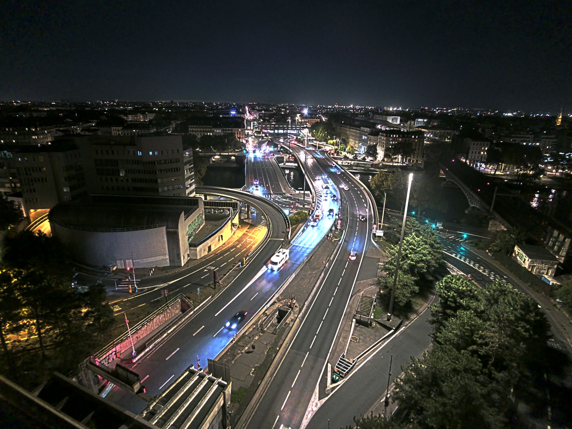 Caméra autoroute à Lyon Perrache à l'entrée Sud du Tunnel sous Fourvière, en direction de Marseille