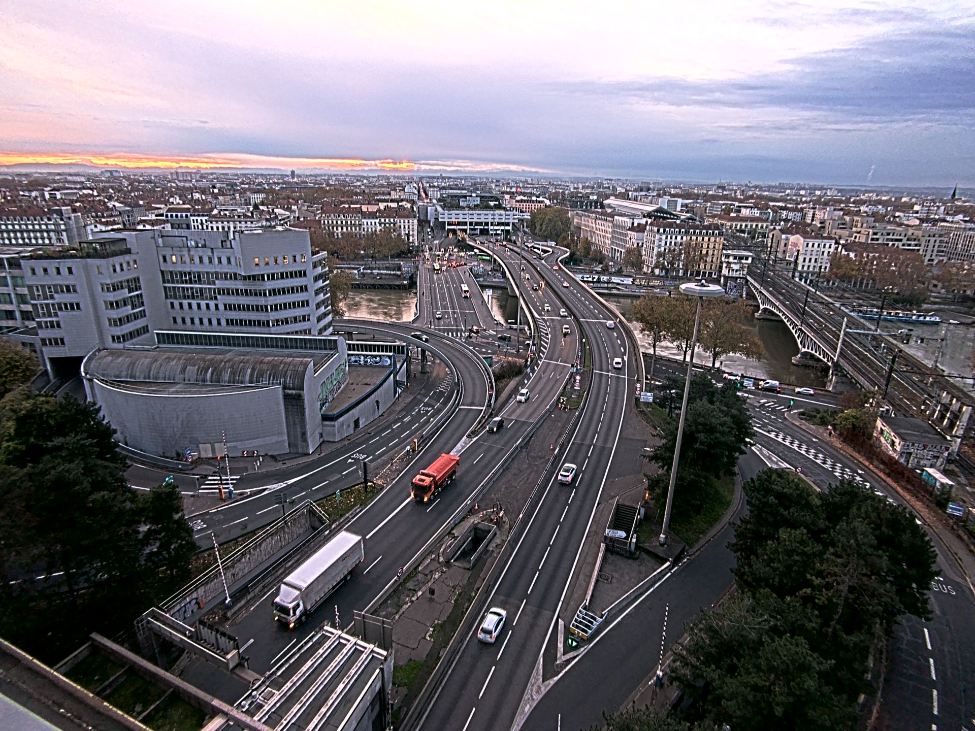 Caméra autoroute à Lyon Perrache à l'entrée Sud du Tunnel sous Fourvière, en direction de Marseille