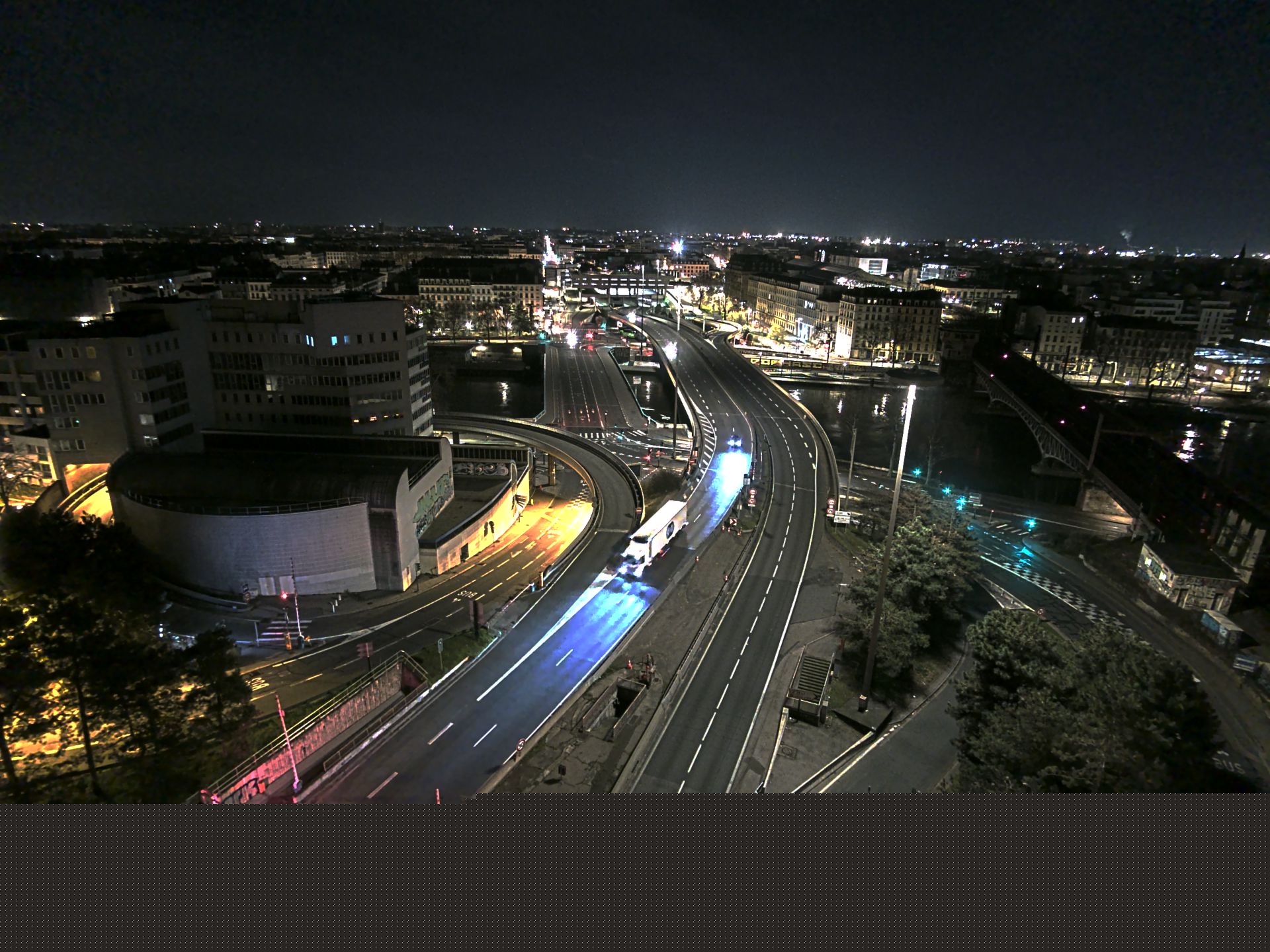 Caméra autoroute à Lyon Perrache à l'entrée Sud du Tunnel sous Fourvière, en direction de Marseille