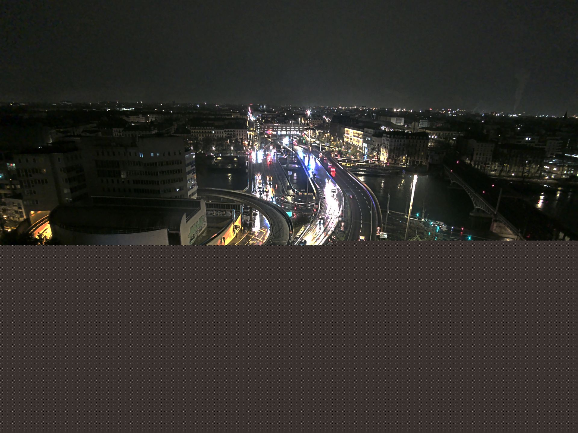 Caméra autoroute à Lyon Perrache à l'entrée Sud du Tunnel sous Fourvière, en direction de Marseille