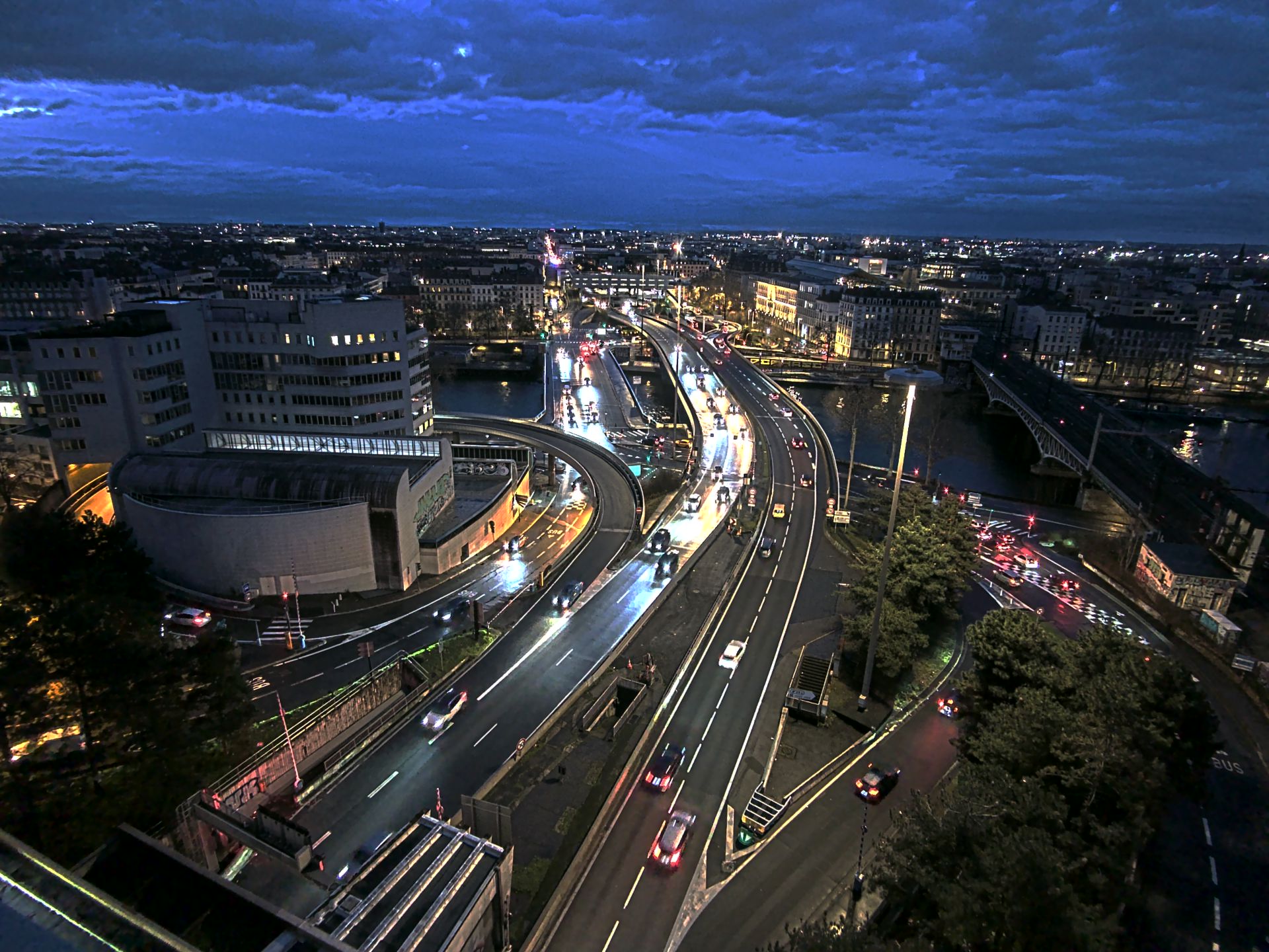 Caméra autoroute à Lyon Perrache à l'entrée Sud du Tunnel sous Fourvière, en direction de Marseille