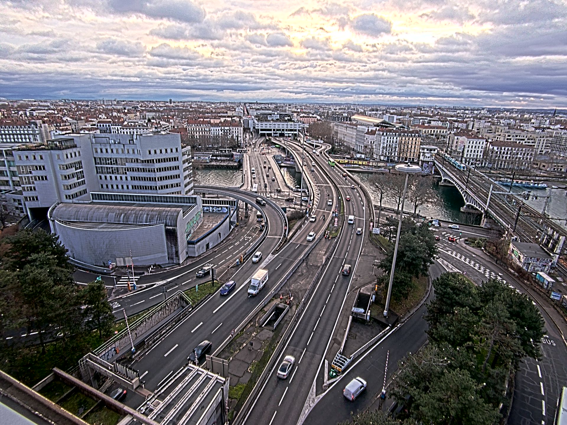 Caméra autoroute à Lyon Perrache à l'entrée Sud du Tunnel sous Fourvière, en direction de Marseille