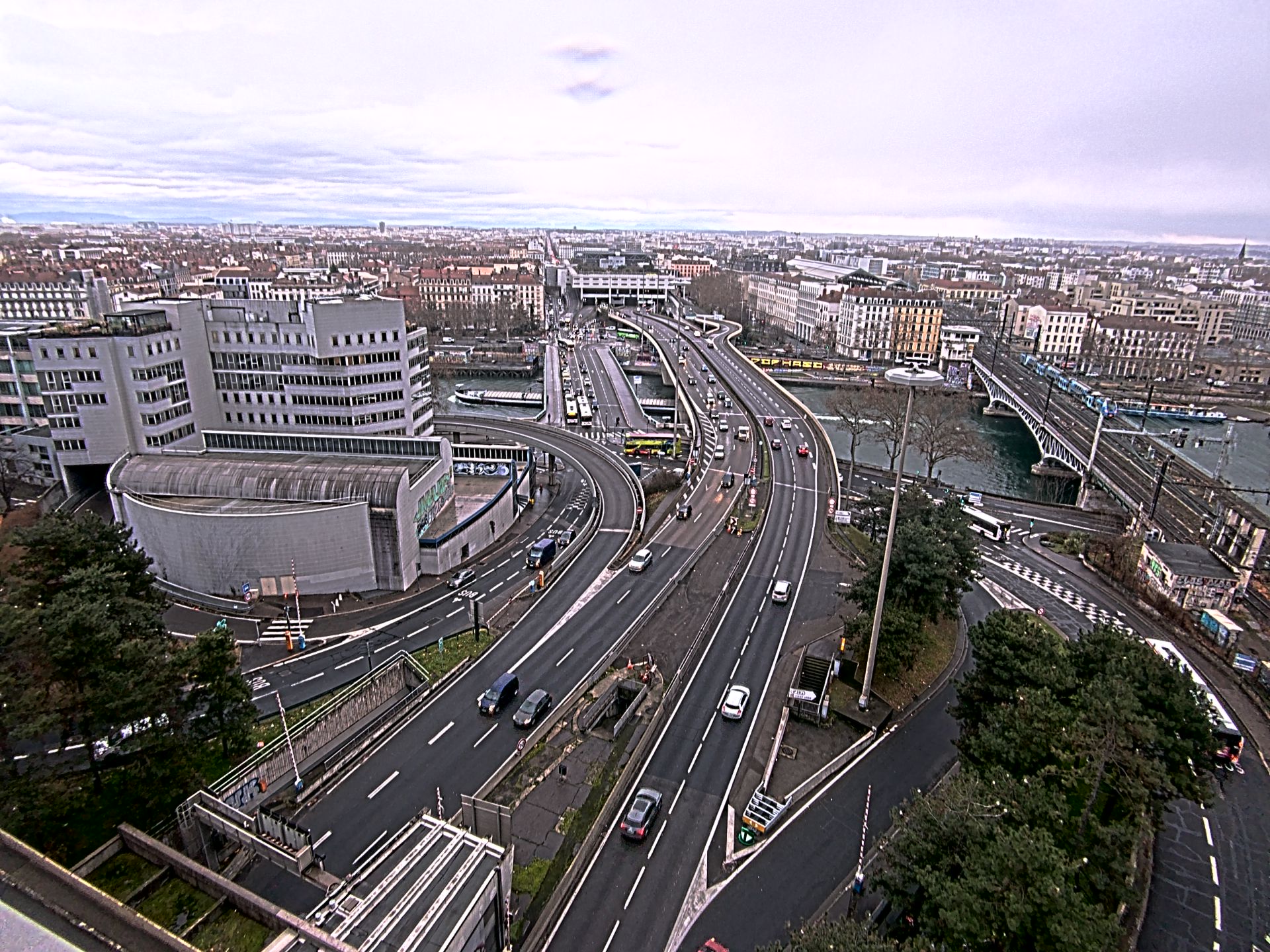 Caméra autoroute à Lyon Perrache à l'entrée Sud du Tunnel sous Fourvière, en direction de Marseille