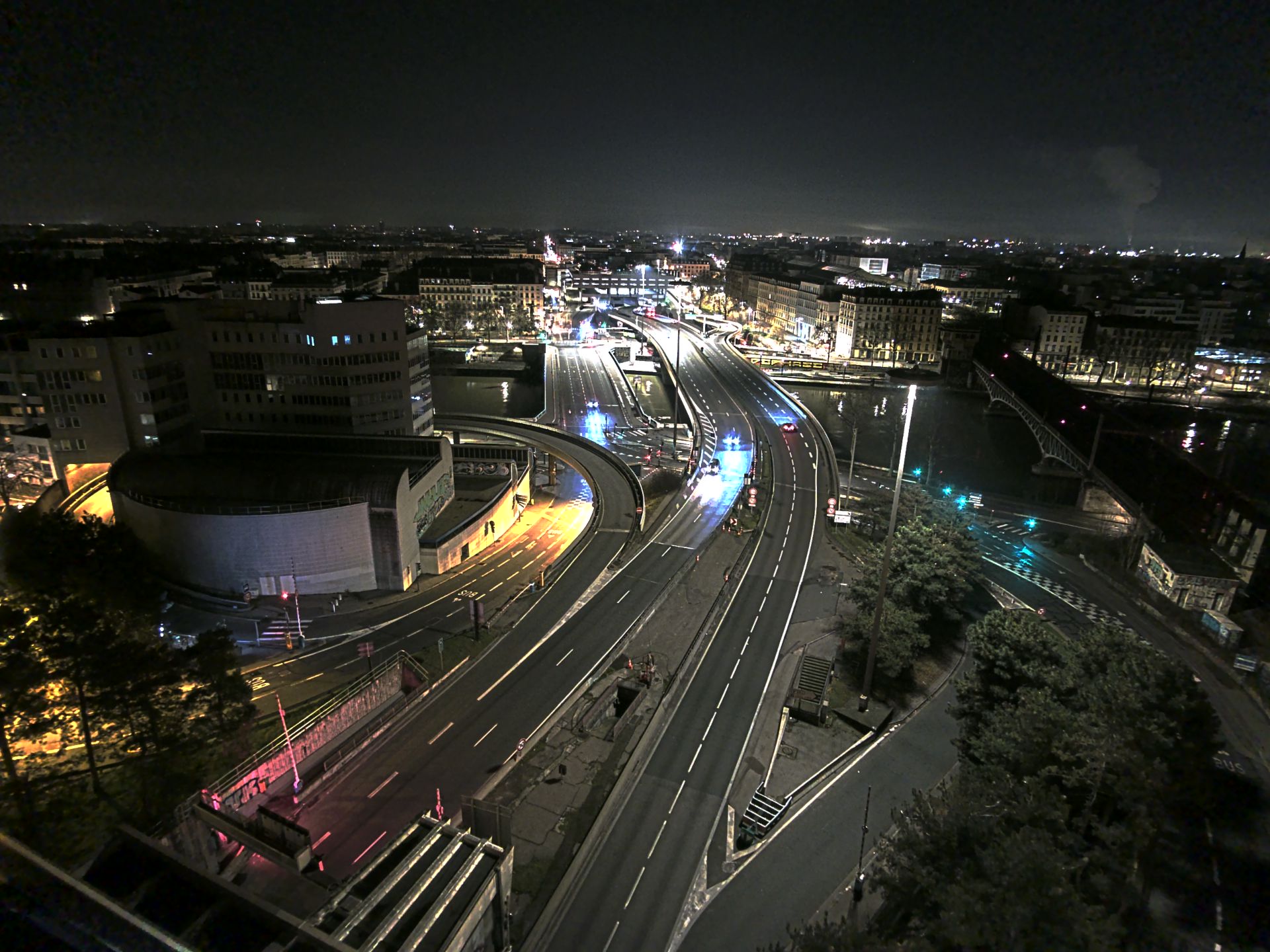 Caméra autoroute à Lyon Perrache à l'entrée Sud du Tunnel sous Fourvière, en direction de Marseille