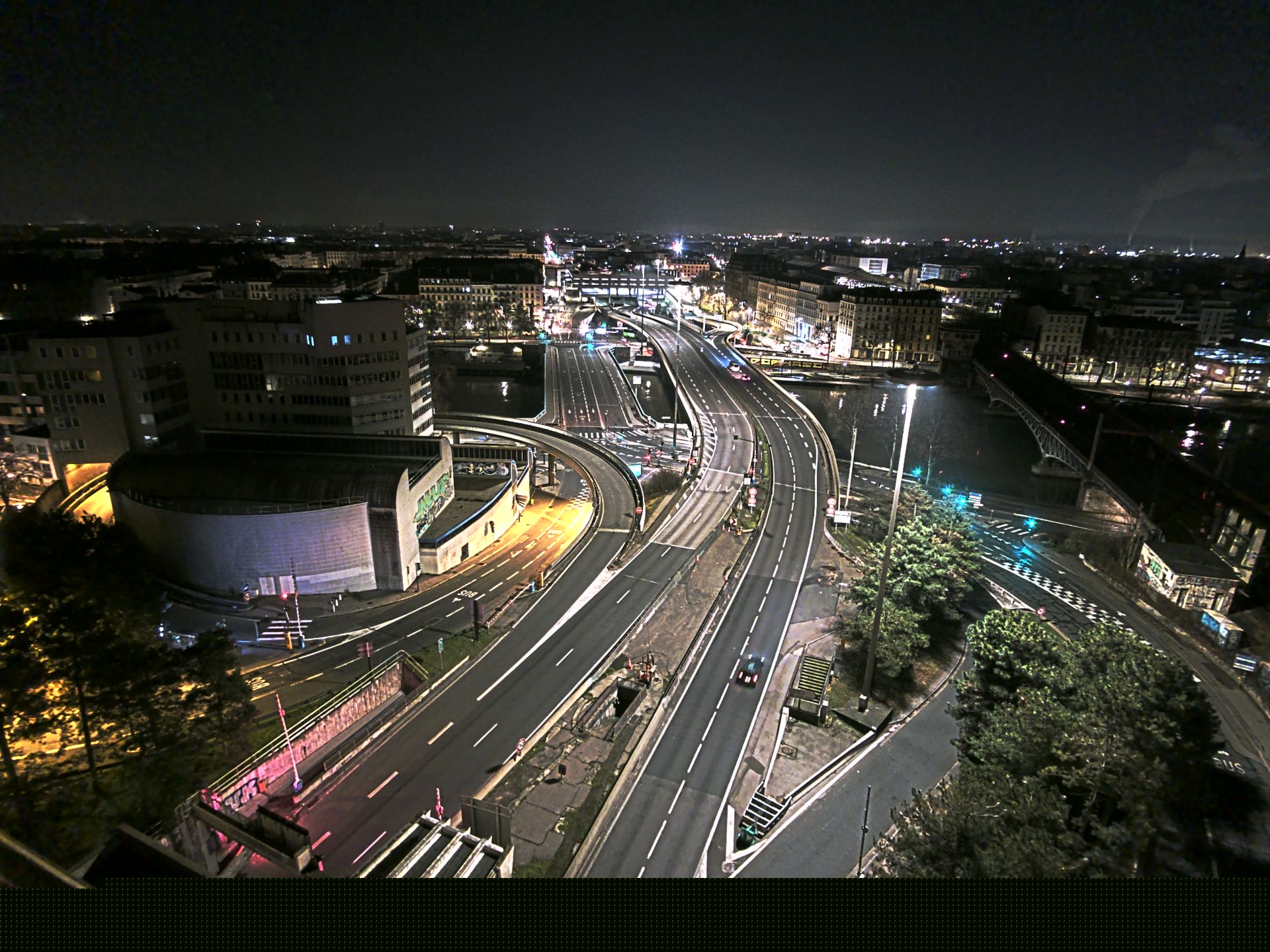 Caméra autoroute à Lyon Perrache à l'entrée Sud du Tunnel sous Fourvière, en direction de Marseille