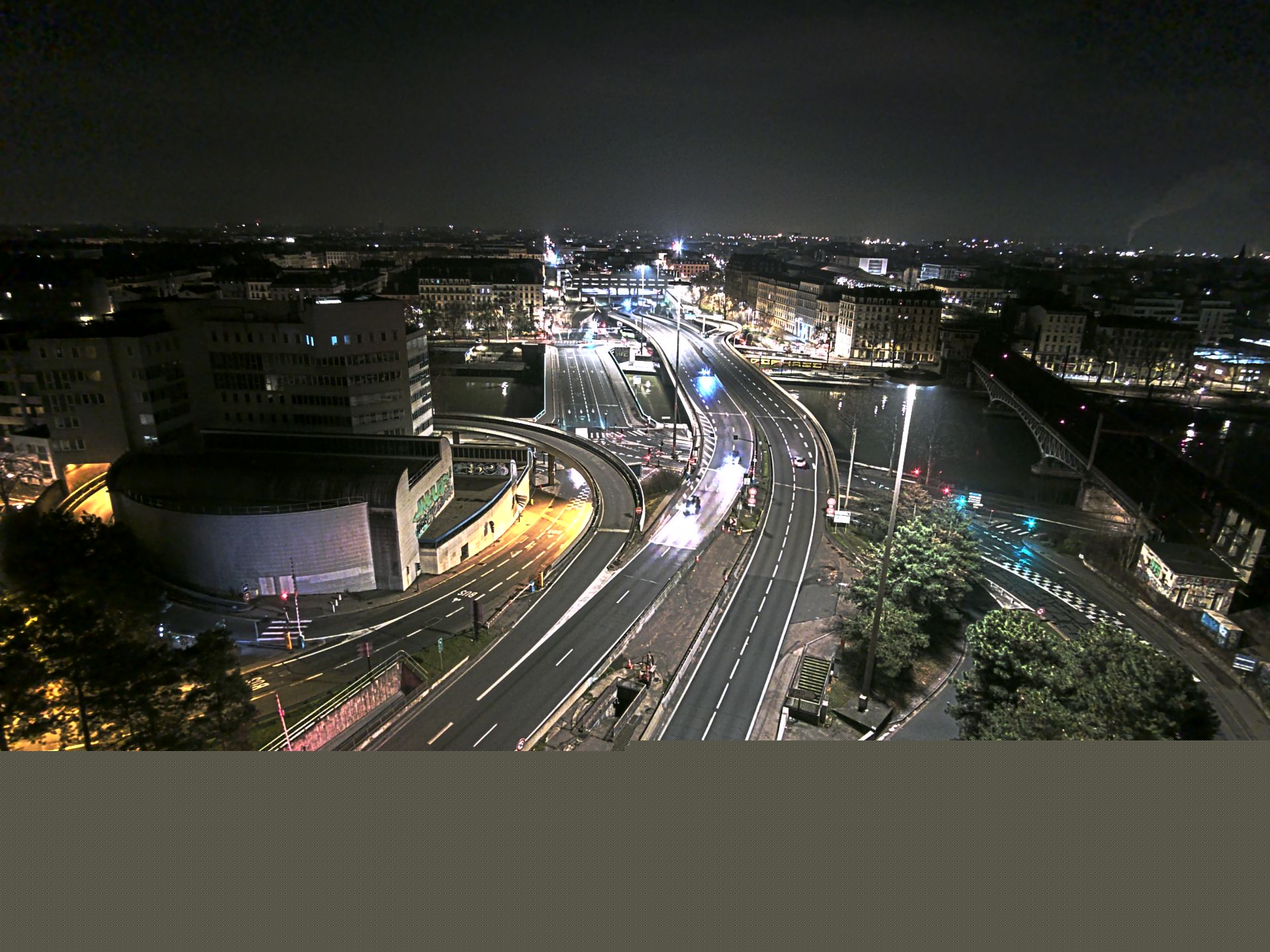 Caméra autoroute à Lyon Perrache à l'entrée Sud du Tunnel sous Fourvière, en direction de Marseille