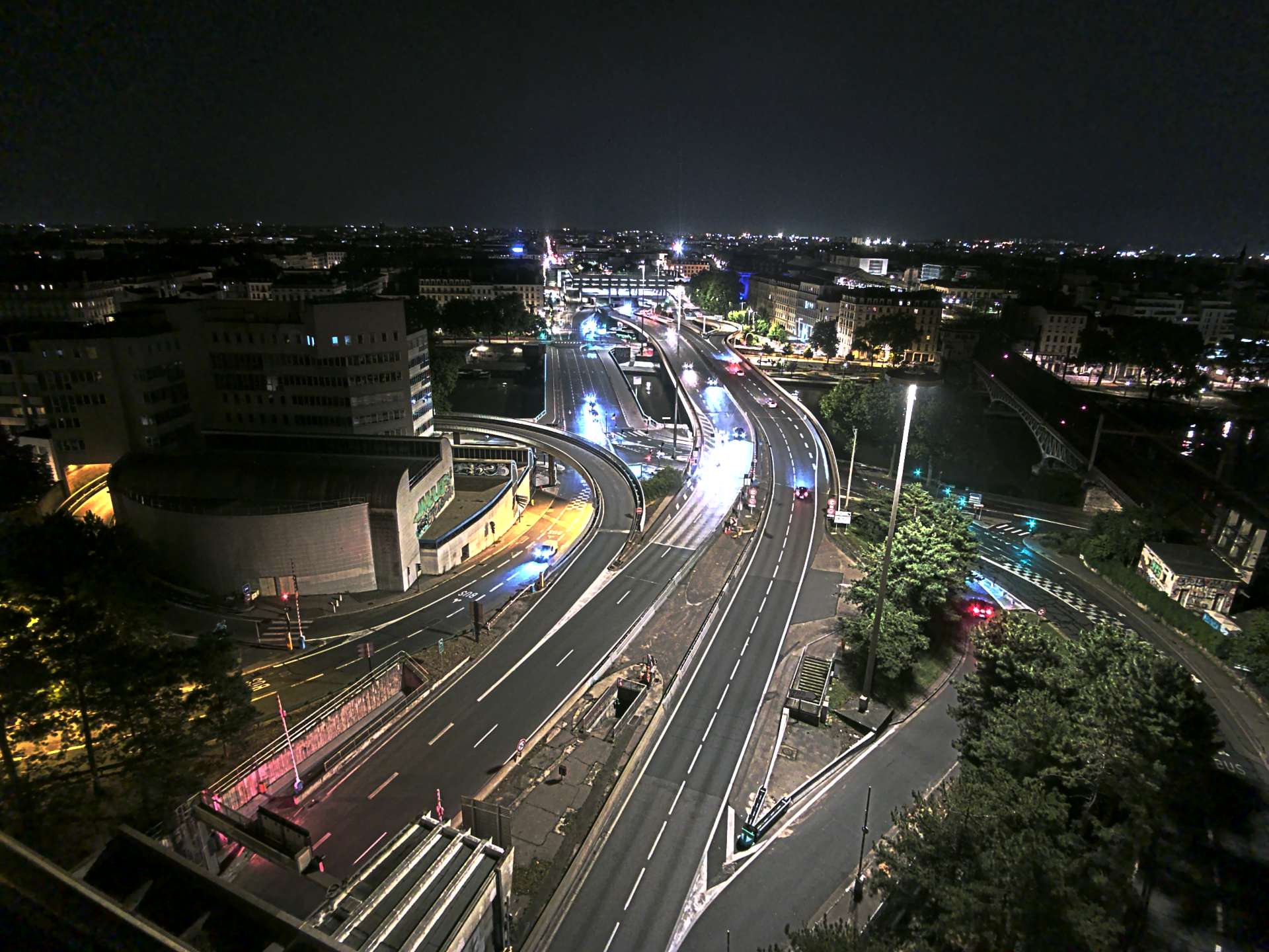 Caméra autoroute à Lyon Perrache à l'entrée Sud du Tunnel sous Fourvière, en direction de Marseille