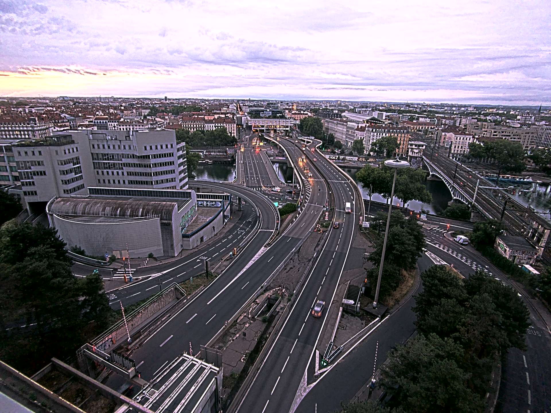 Caméra autoroute à Lyon Perrache à l'entrée Sud du Tunnel sous Fourvière, en direction de Marseille