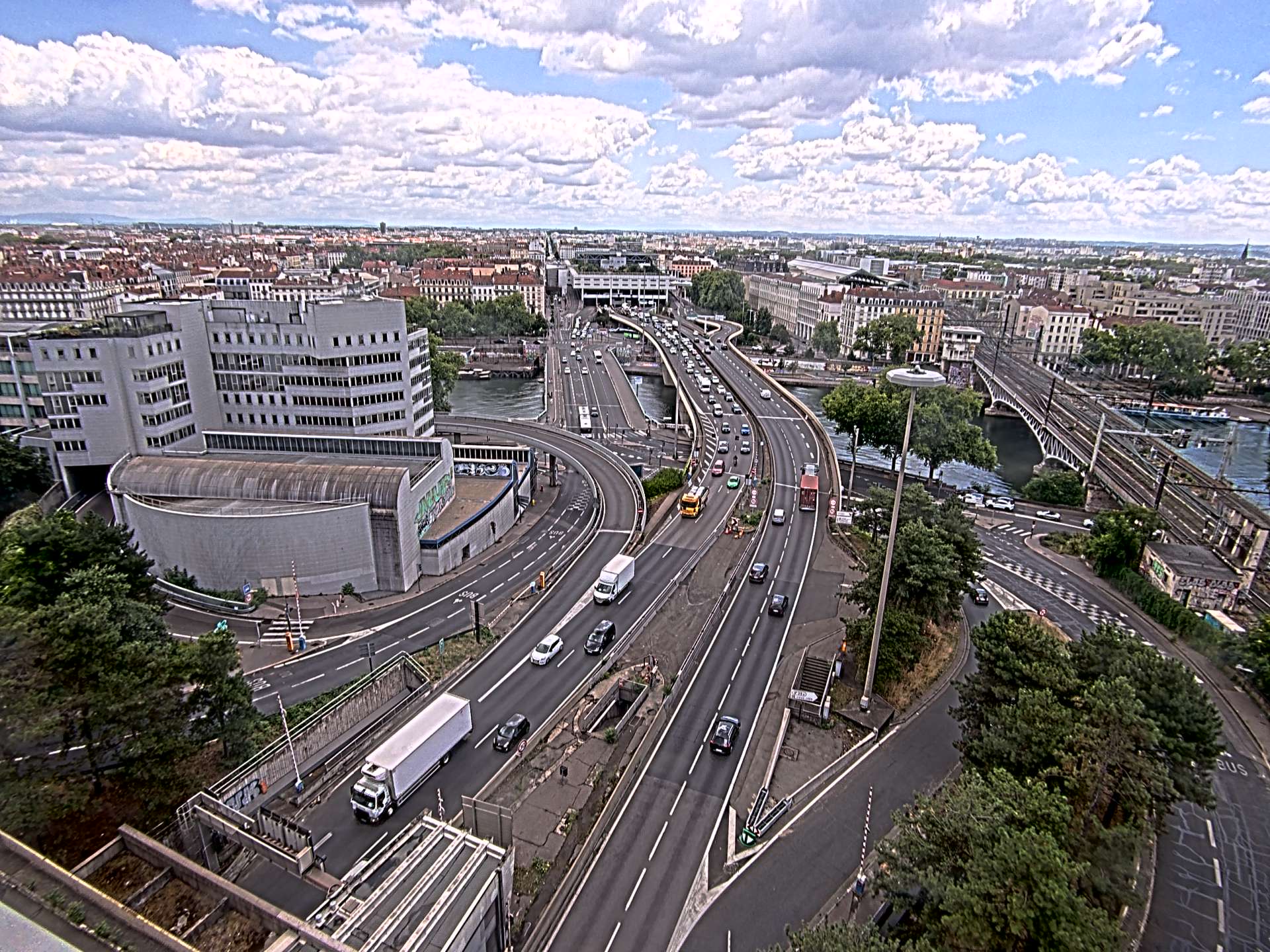 Caméra autoroute à Lyon Perrache à l'entrée Sud du Tunnel sous Fourvière, en direction de Marseille
