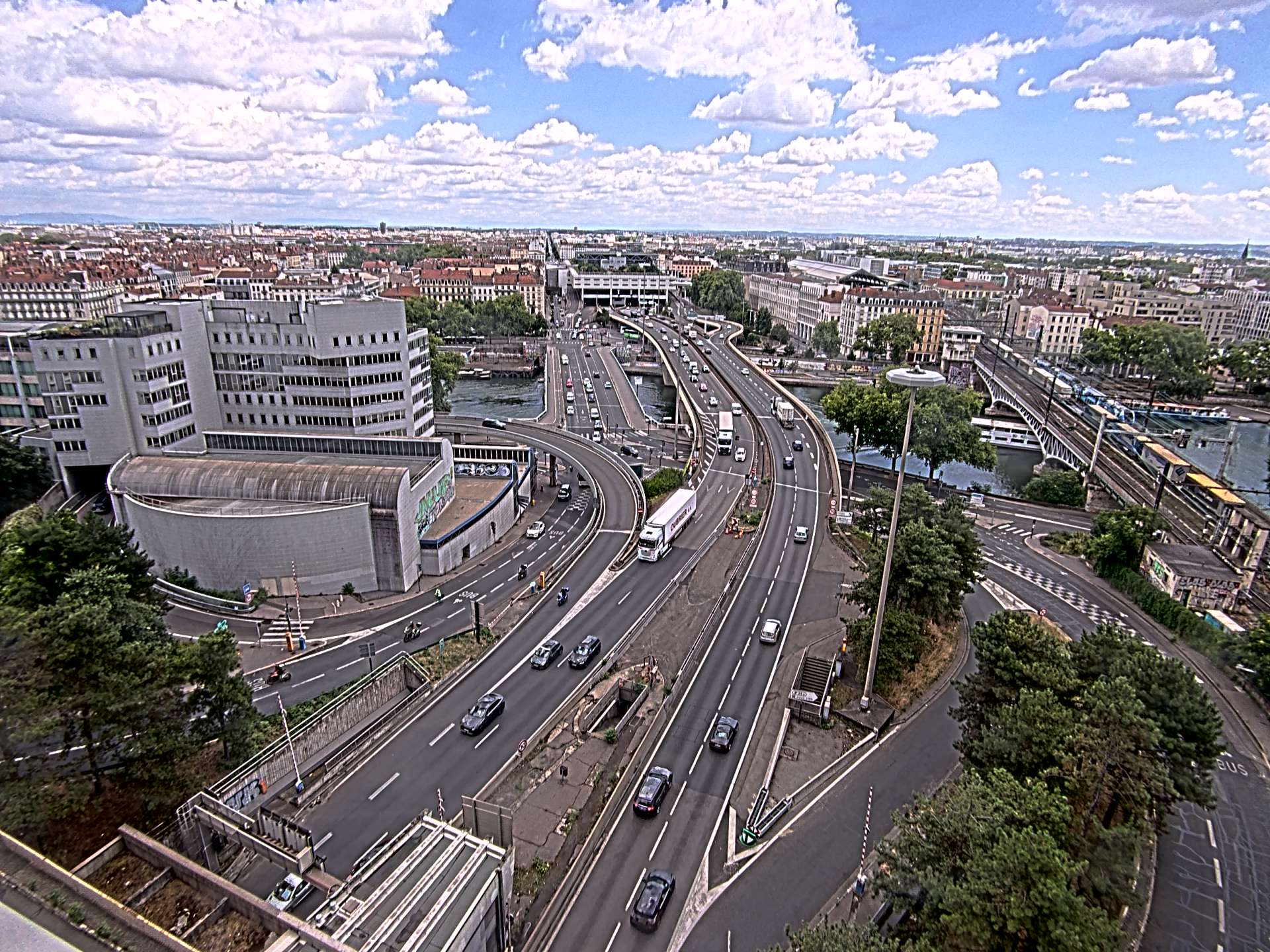 Caméra autoroute à Lyon Perrache à l'entrée Sud du Tunnel sous Fourvière, en direction de Marseille