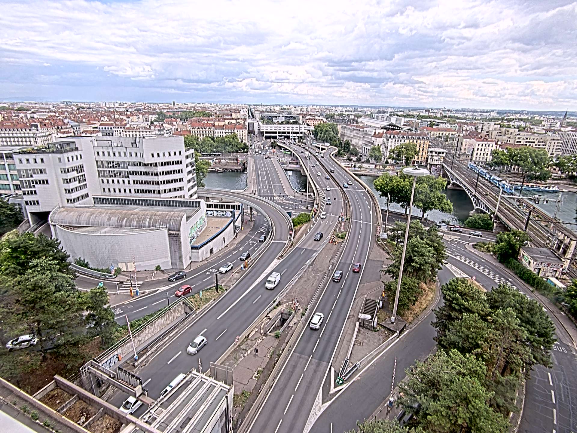 Caméra autoroute à Lyon Perrache à l'entrée Sud du Tunnel sous Fourvière, en direction de Marseille
