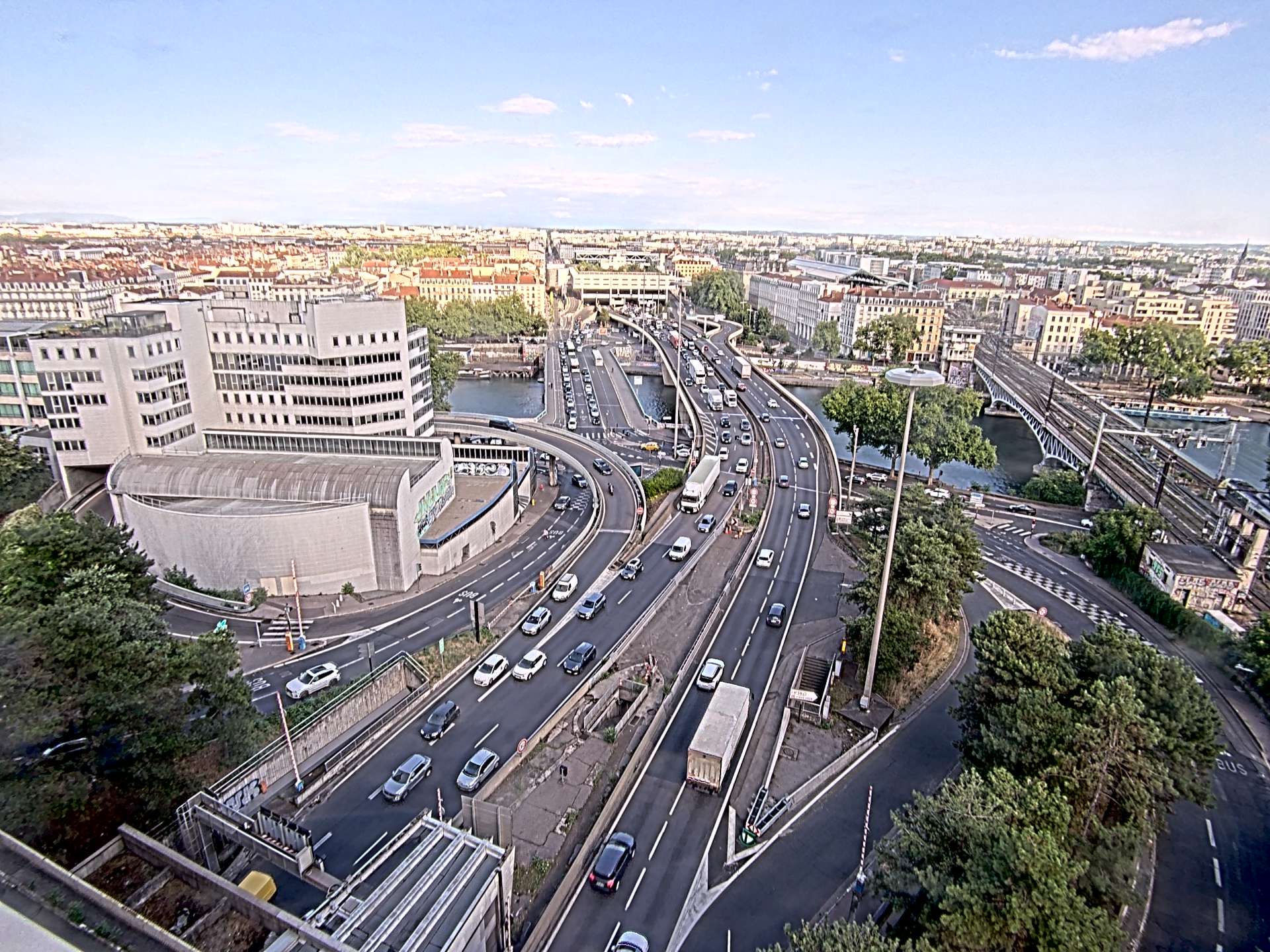 Caméra autoroute à Lyon Perrache à l'entrée Sud du Tunnel sous Fourvière, en direction de Marseille