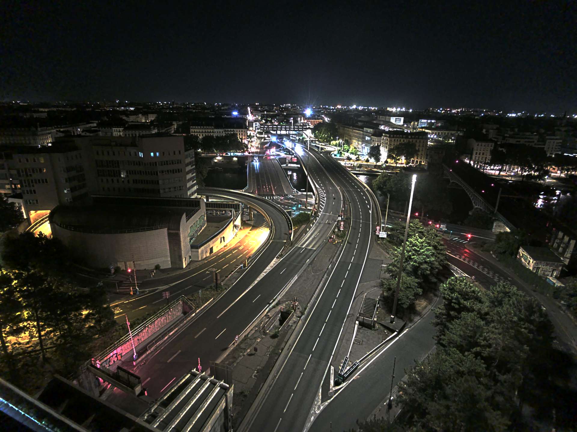 Caméra autoroute à Lyon Perrache à l'entrée Sud du Tunnel sous Fourvière, en direction de Marseille