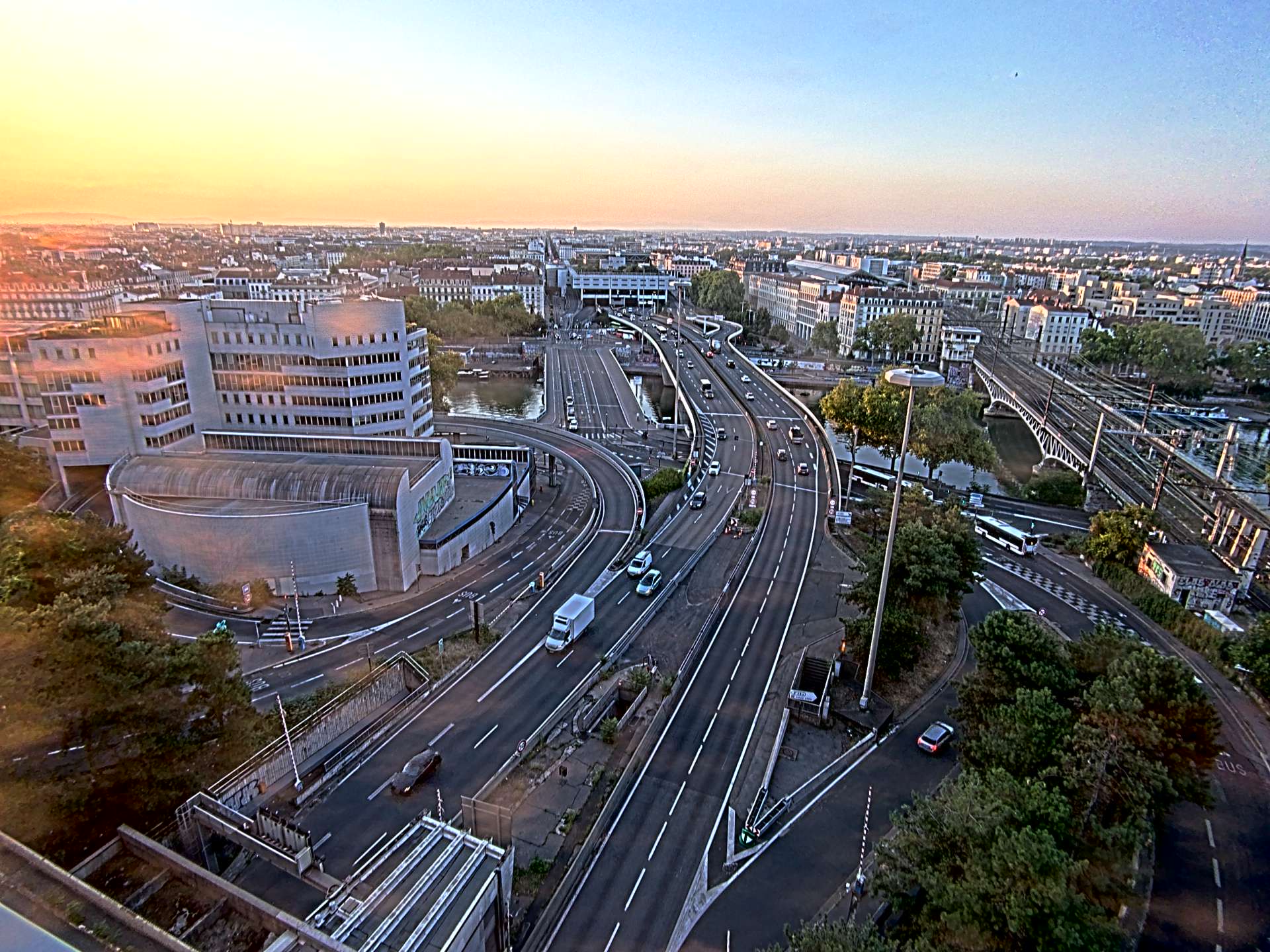 Caméra autoroute à Lyon Perrache à l'entrée Sud du Tunnel sous Fourvière, en direction de Marseille