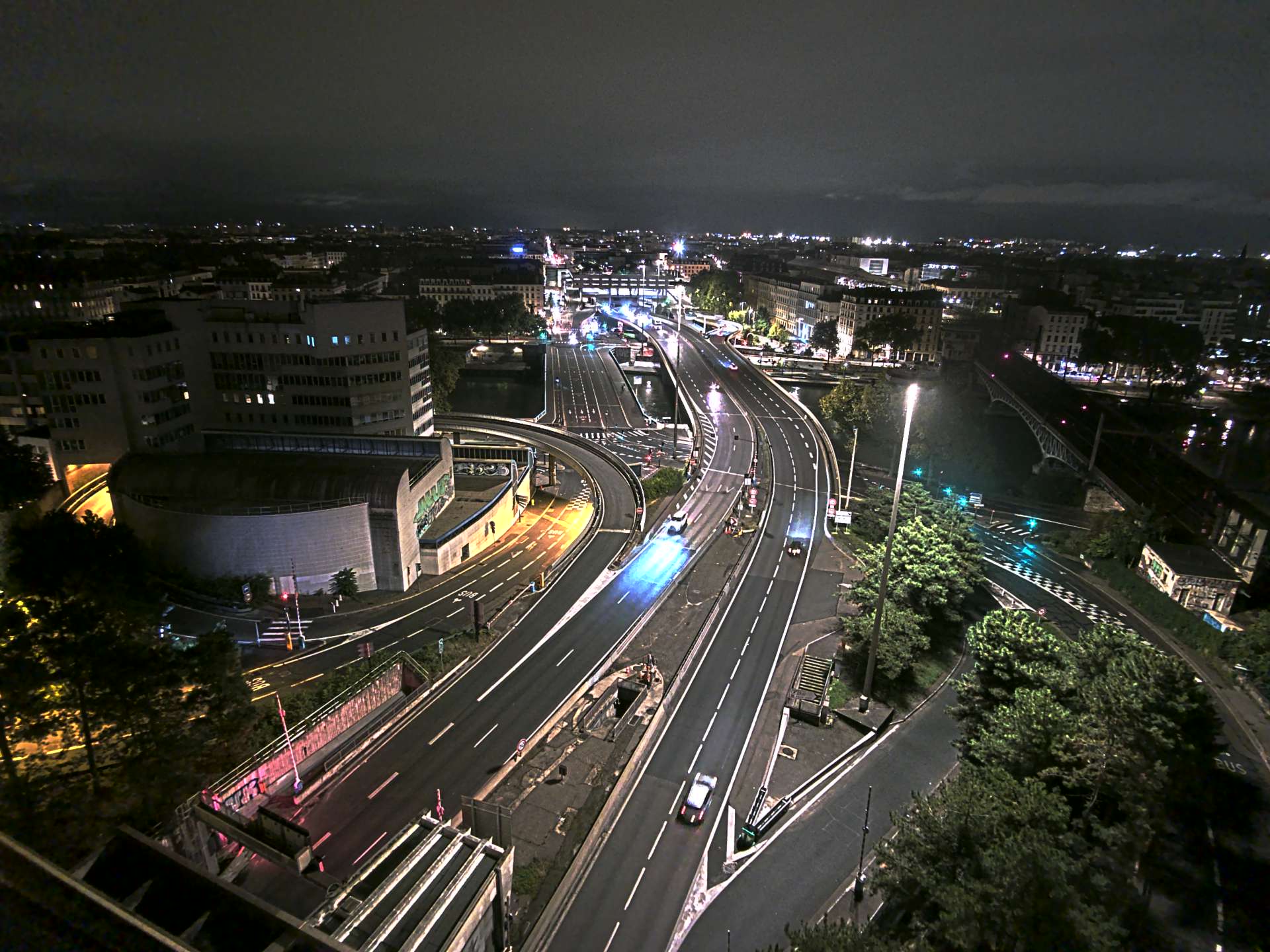 Caméra autoroute à Lyon Perrache à l'entrée Sud du Tunnel sous Fourvière, en direction de Marseille