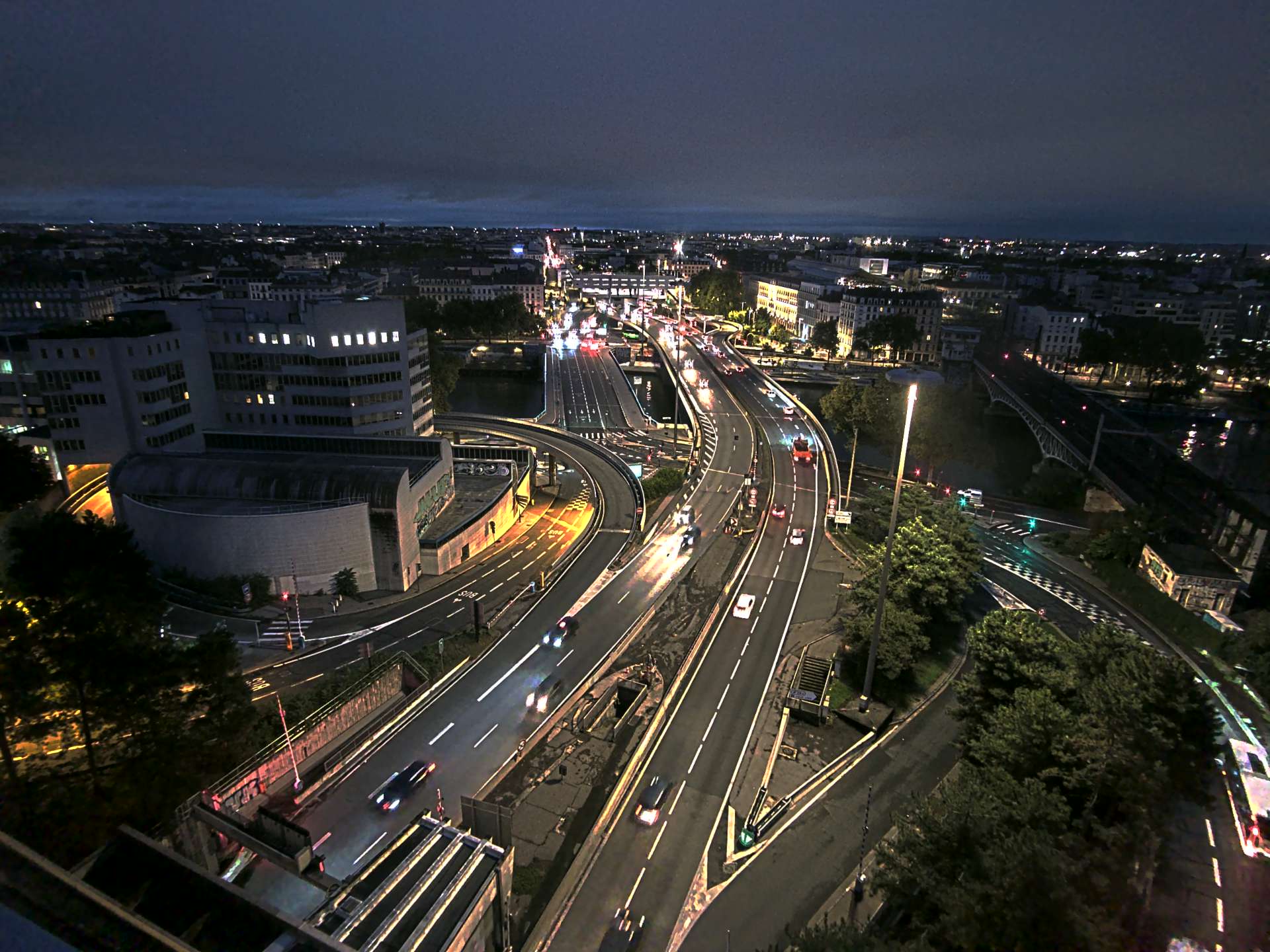 Caméra autoroute à Lyon Perrache à l'entrée Sud du Tunnel sous Fourvière, en direction de Marseille