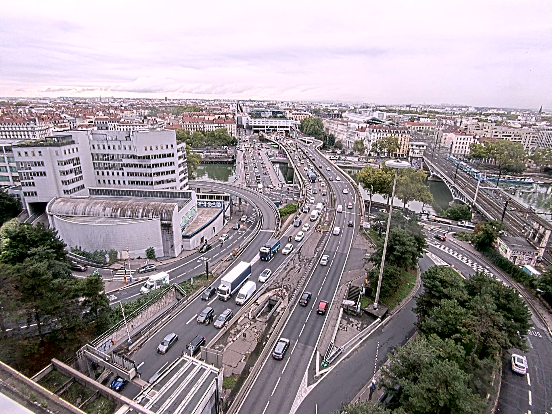 Caméra autoroute à Lyon Perrache à l'entrée Sud du Tunnel sous Fourvière, en direction de Marseille