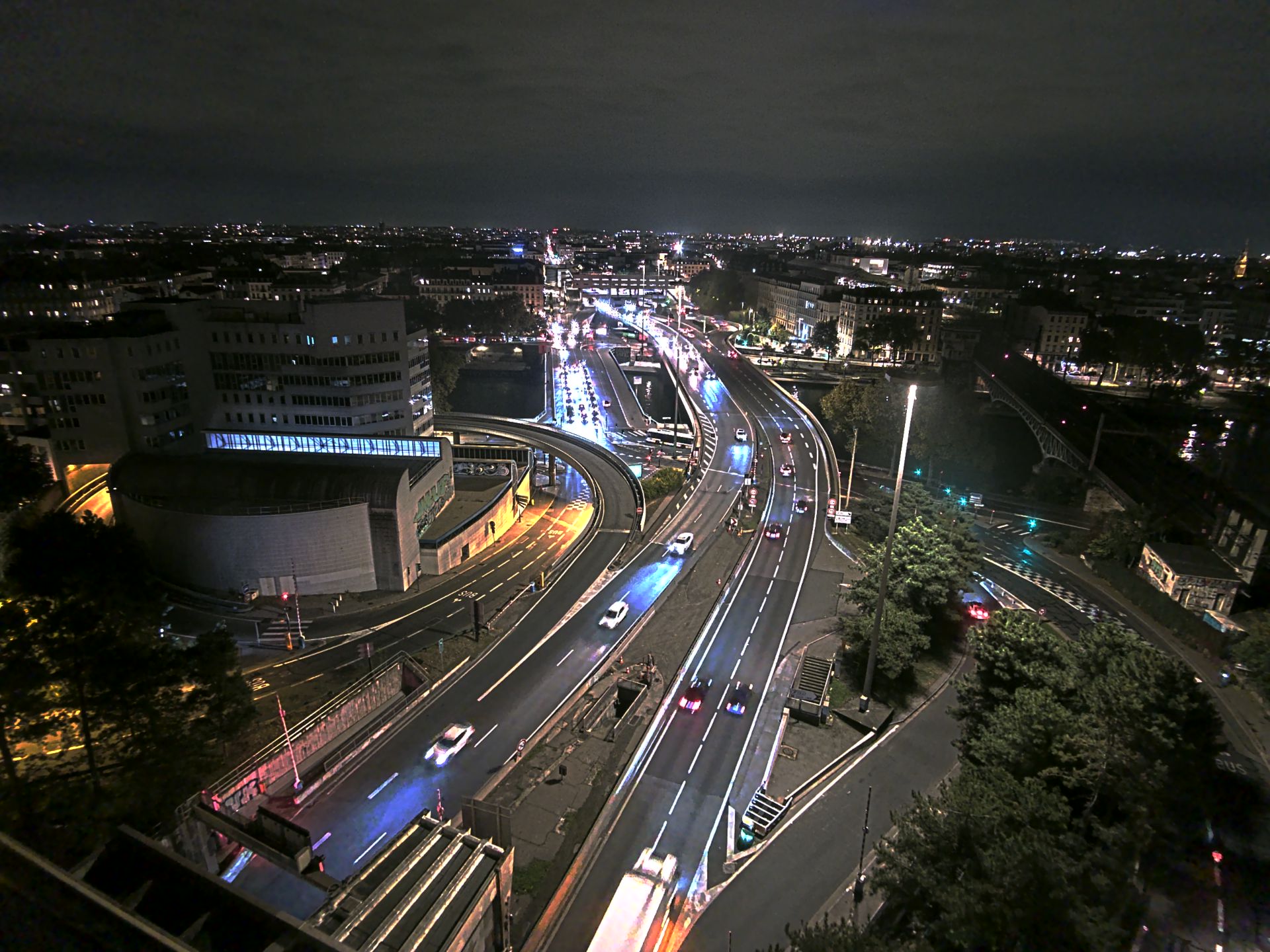 Caméra autoroute à Lyon Perrache à l'entrée Sud du Tunnel sous Fourvière, en direction de Marseille
