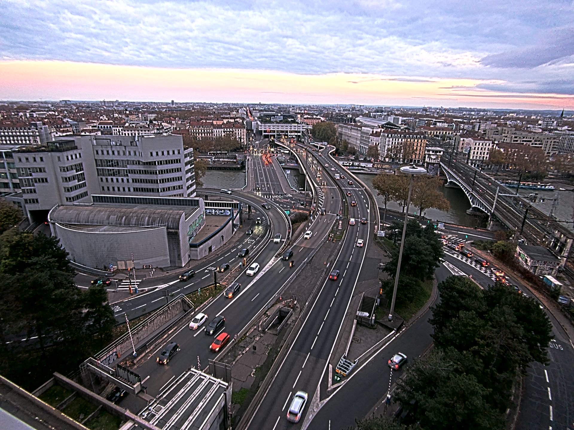Caméra autoroute à Lyon Perrache à l'entrée Sud du Tunnel sous Fourvière, en direction de Marseille