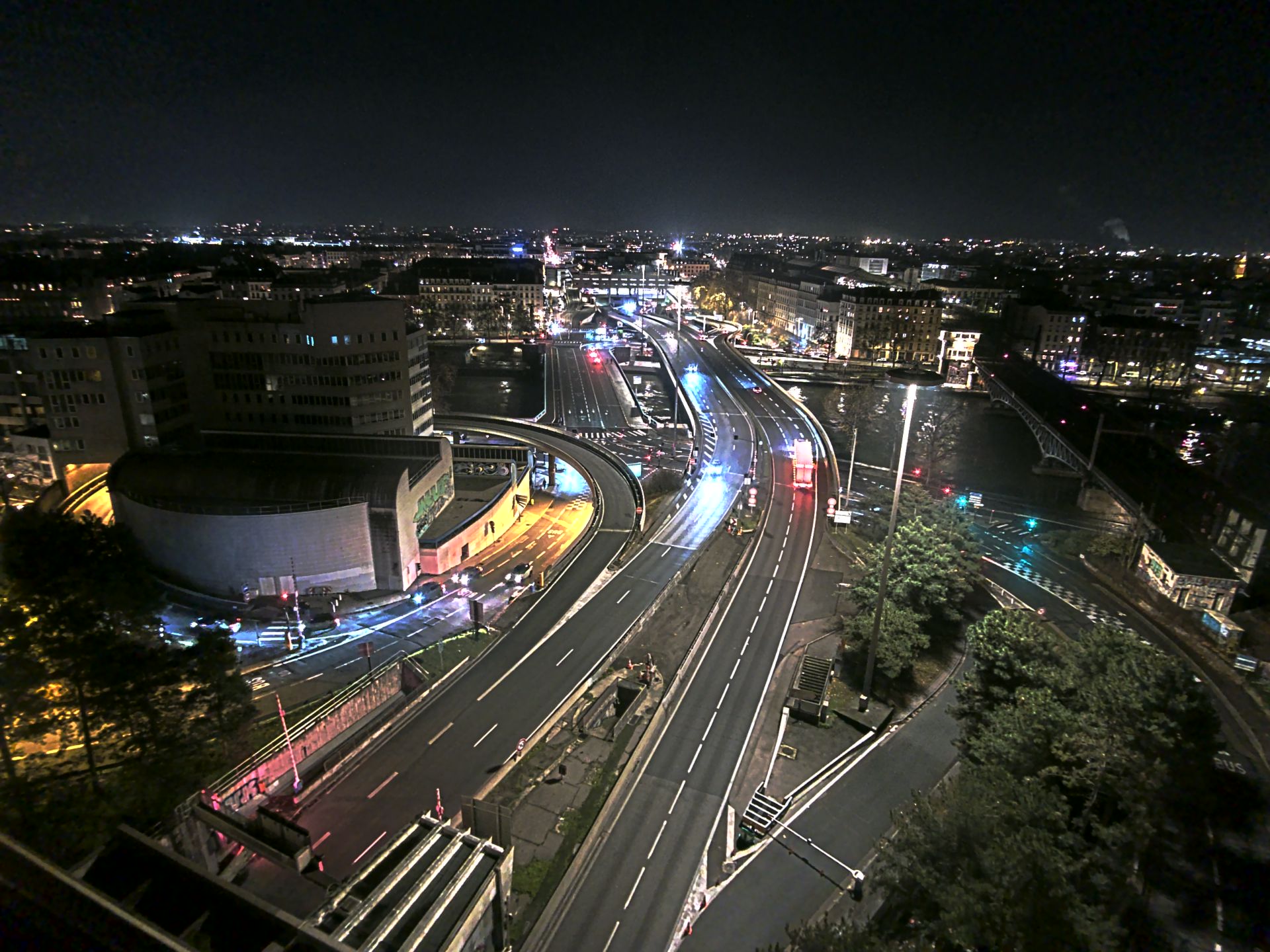 Caméra autoroute à Lyon Perrache à l'entrée Sud du Tunnel sous Fourvière, en direction de Marseille