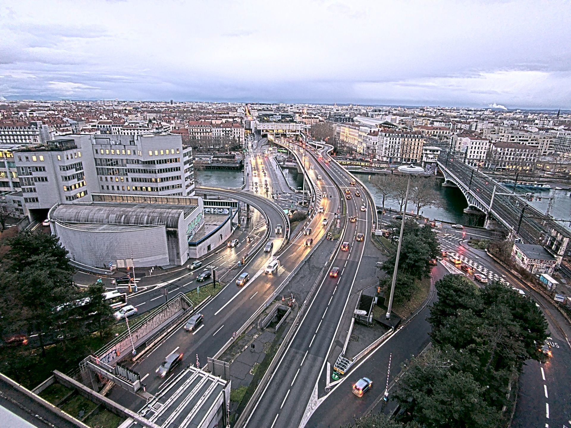 Caméra autoroute à Lyon Perrache à l'entrée Sud du Tunnel sous Fourvière, en direction de Marseille