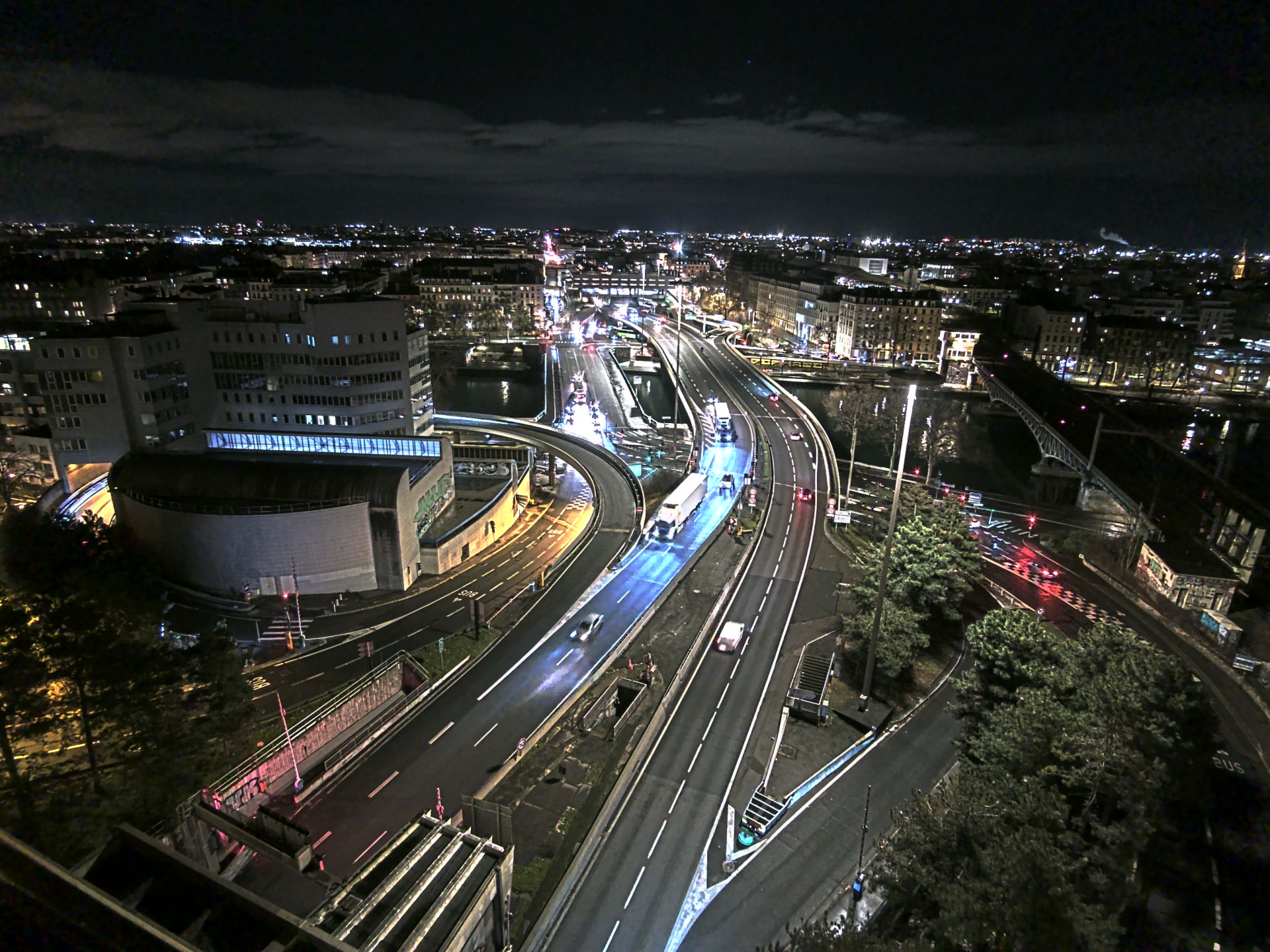 Caméra autoroute à Lyon Perrache à l'entrée Sud du Tunnel sous Fourvière, en direction de Marseille