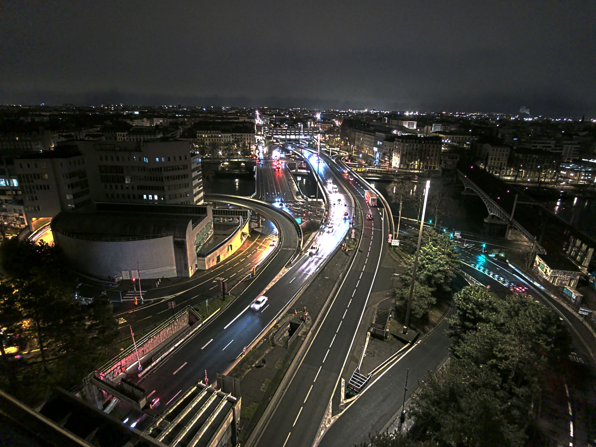 Caméra autoroute à Lyon Perrache à l'entrée Sud du Tunnel sous Fourvière, en direction de Marseille
