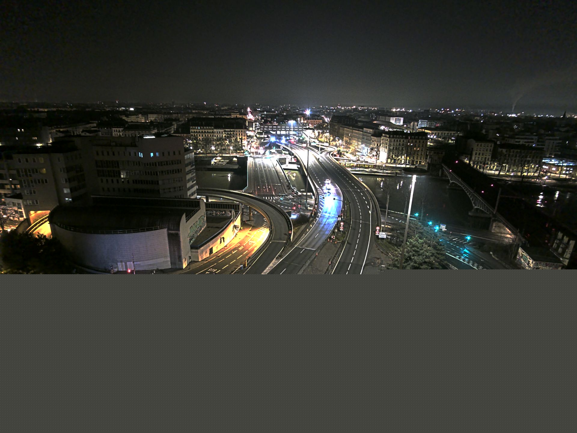 Caméra autoroute à Lyon Perrache à l'entrée Sud du Tunnel sous Fourvière, en direction de Marseille