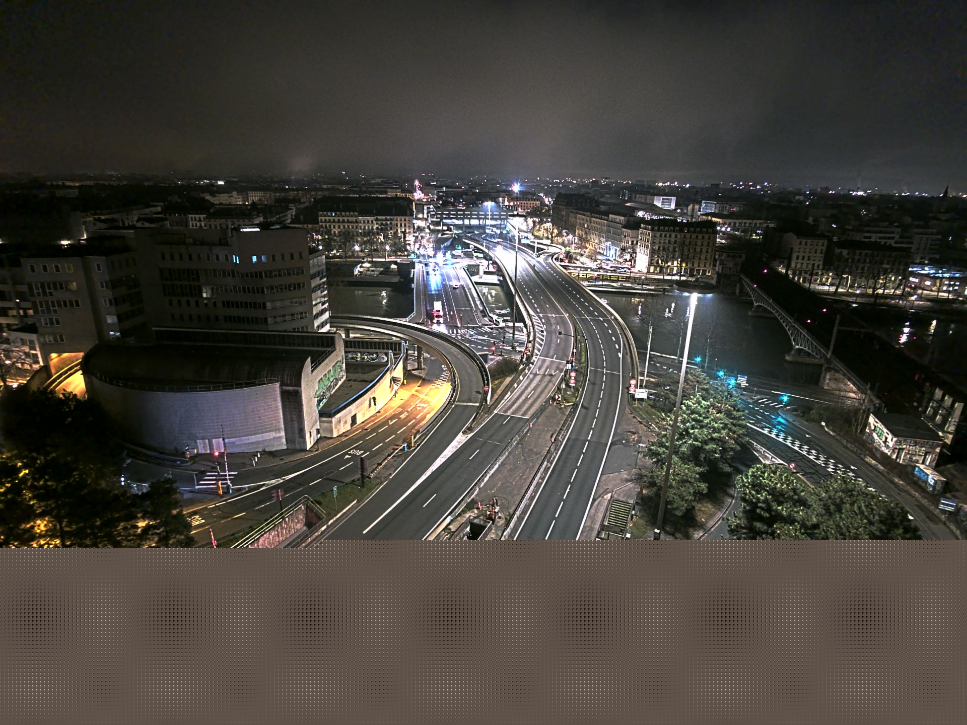Caméra autoroute à Lyon Perrache à l'entrée Sud du Tunnel sous Fourvière, en direction de Marseille