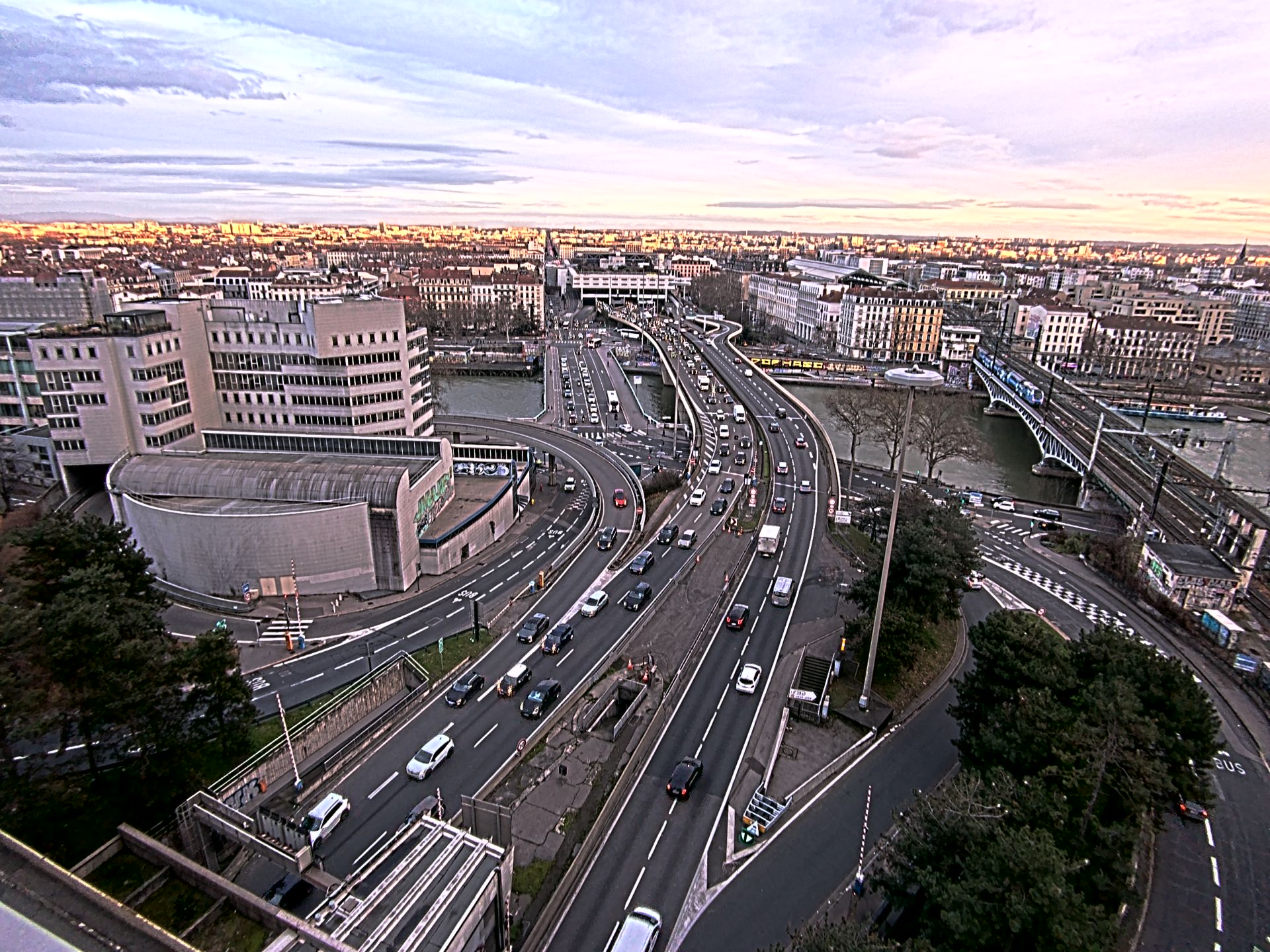Caméra autoroute à Lyon Perrache à l'entrée Sud du Tunnel sous Fourvière, en direction de Marseille