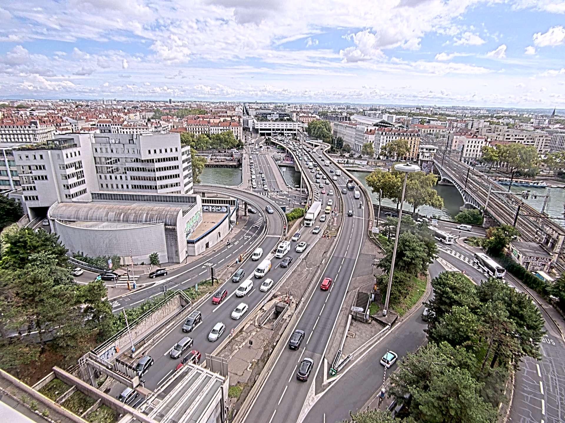 Caméra autoroute à Lyon Perrache à l'entrée Sud du Tunnel sous Fourvière, en direction de Marseille