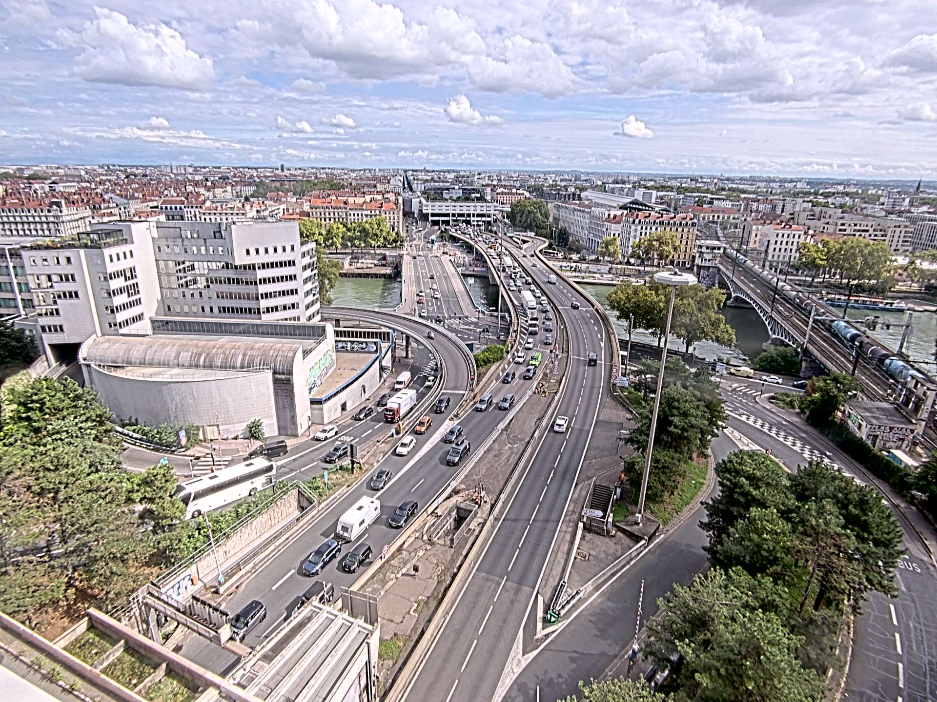 Caméra autoroute à Lyon Perrache à l'entrée Sud du Tunnel sous Fourvière, en direction de Marseille