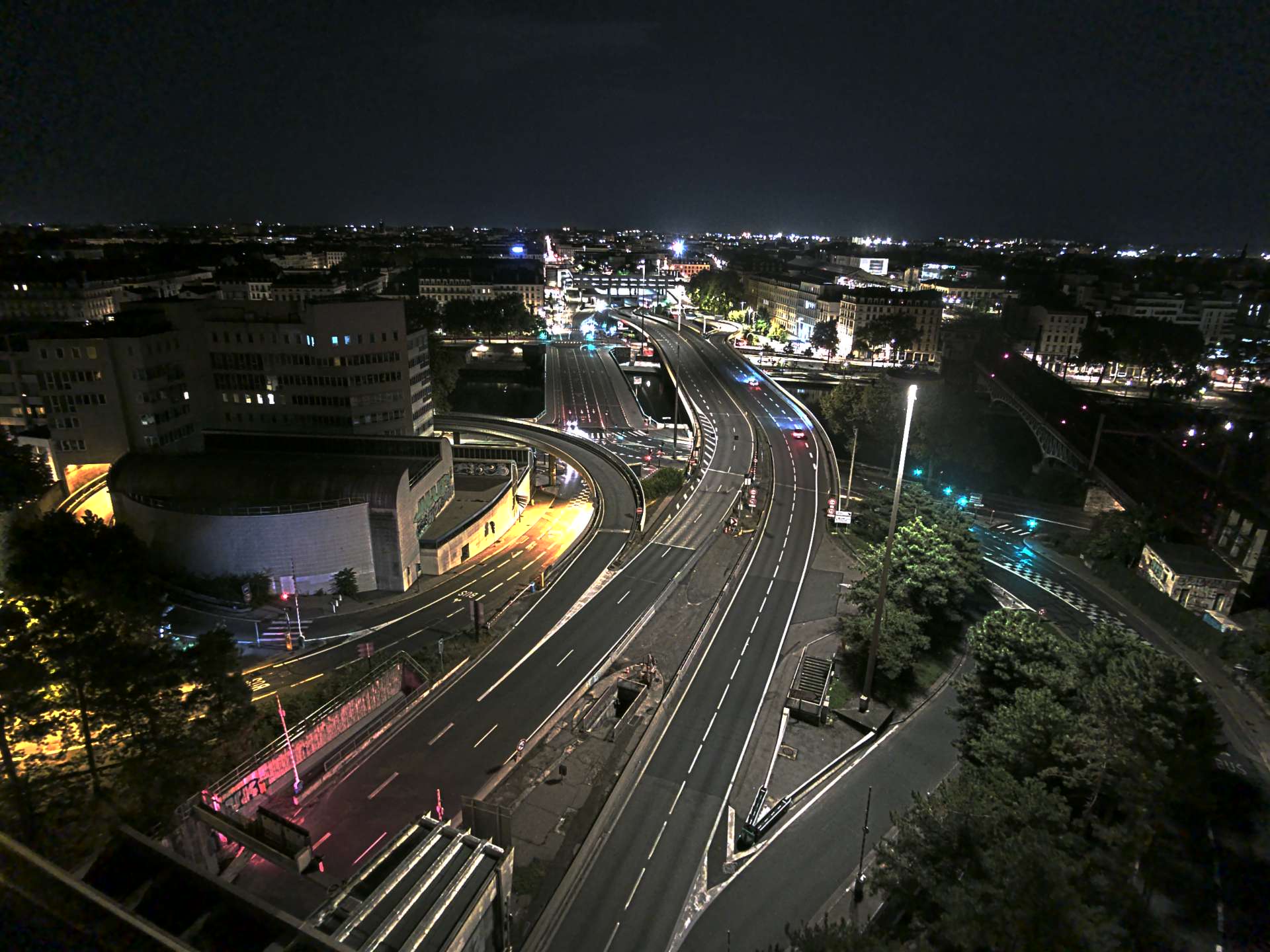 Caméra autoroute à Lyon Perrache à l'entrée Sud du Tunnel sous Fourvière, en direction de Marseille