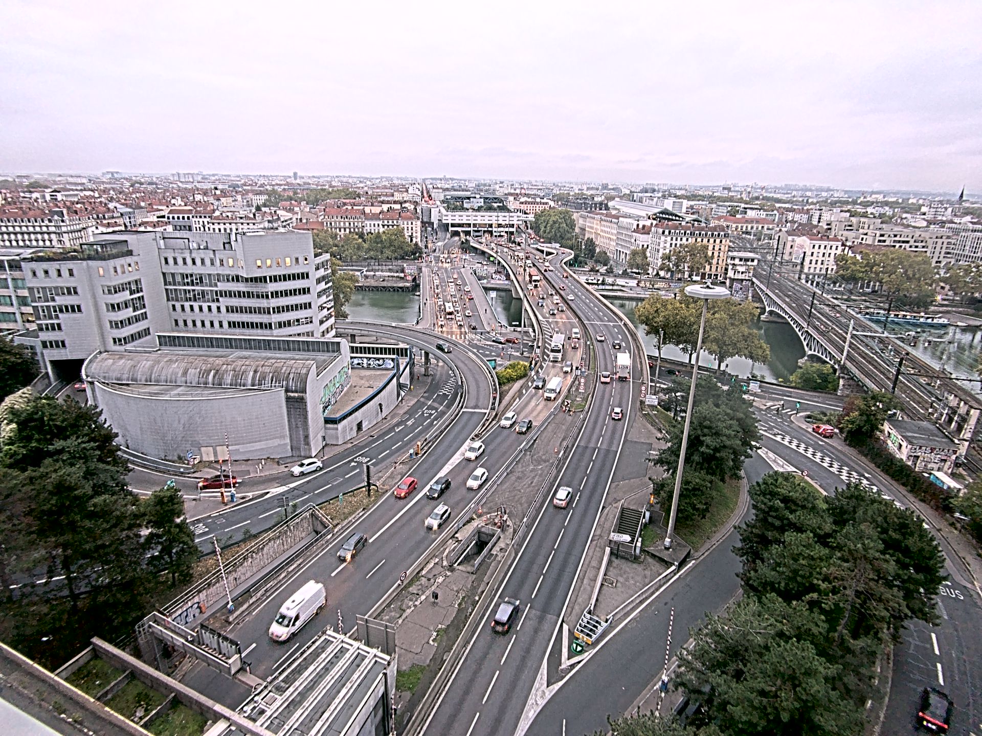 Caméra autoroute à Lyon Perrache à l'entrée Sud du Tunnel sous Fourvière, en direction de Marseille