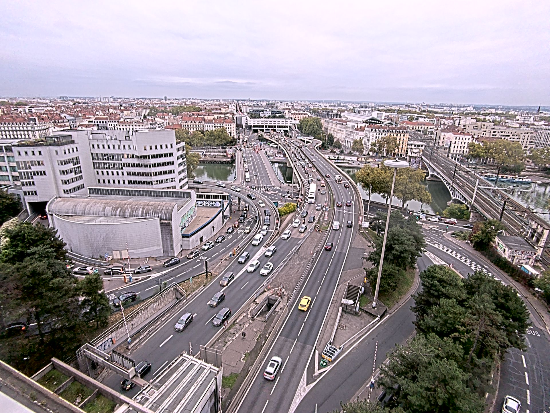 Caméra autoroute à Lyon Perrache à l'entrée Sud du Tunnel sous Fourvière, en direction de Marseille