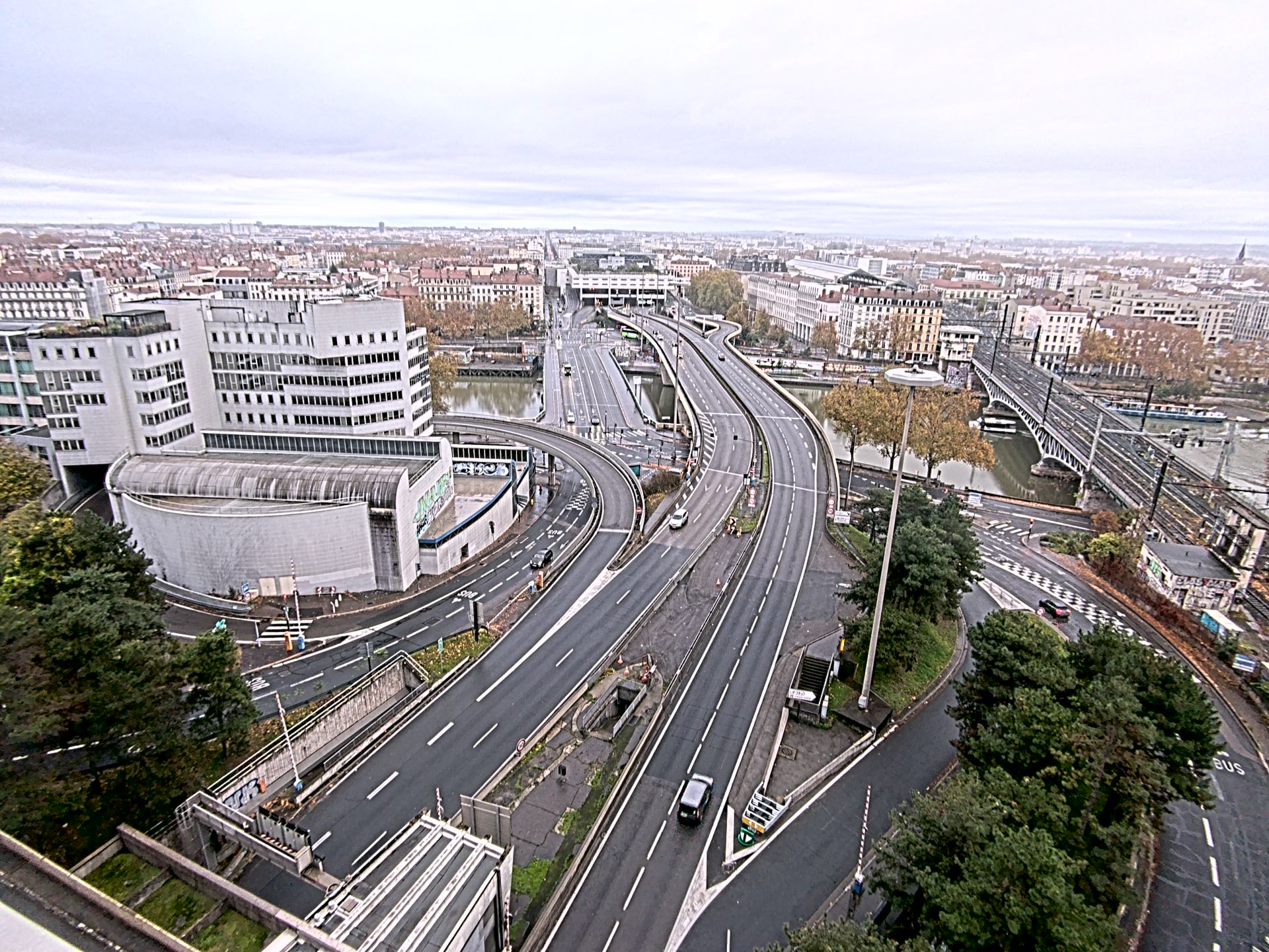 Caméra autoroute à Lyon Perrache à l'entrée Sud du Tunnel sous Fourvière, en direction de Marseille