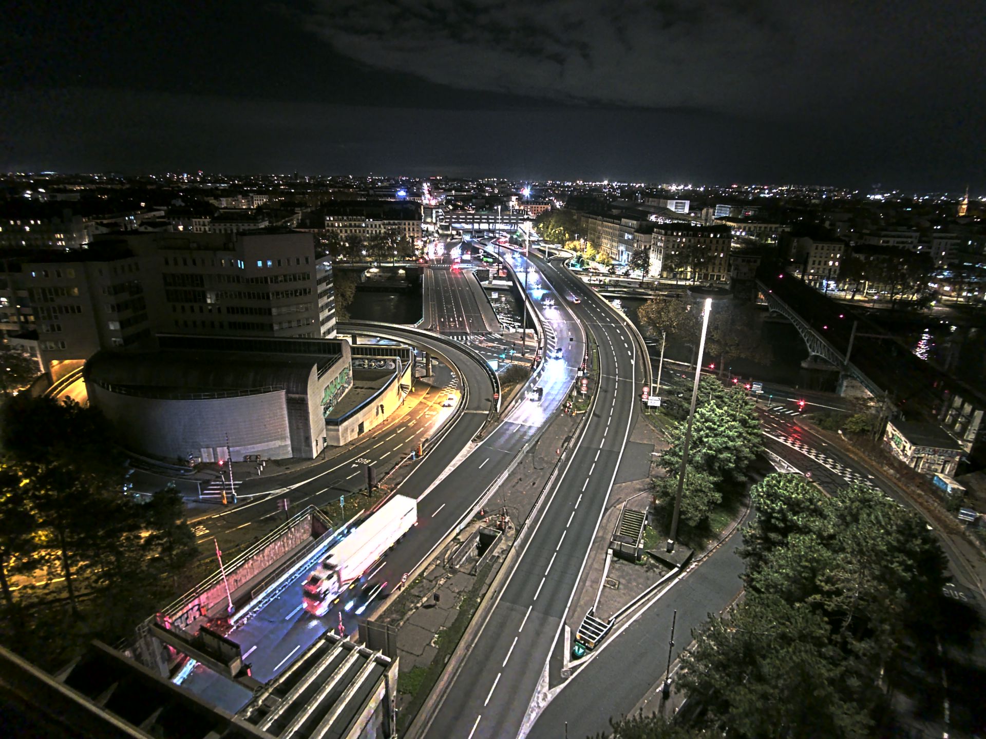 Caméra autoroute à Lyon Perrache à l'entrée Sud du Tunnel sous Fourvière, en direction de Marseille