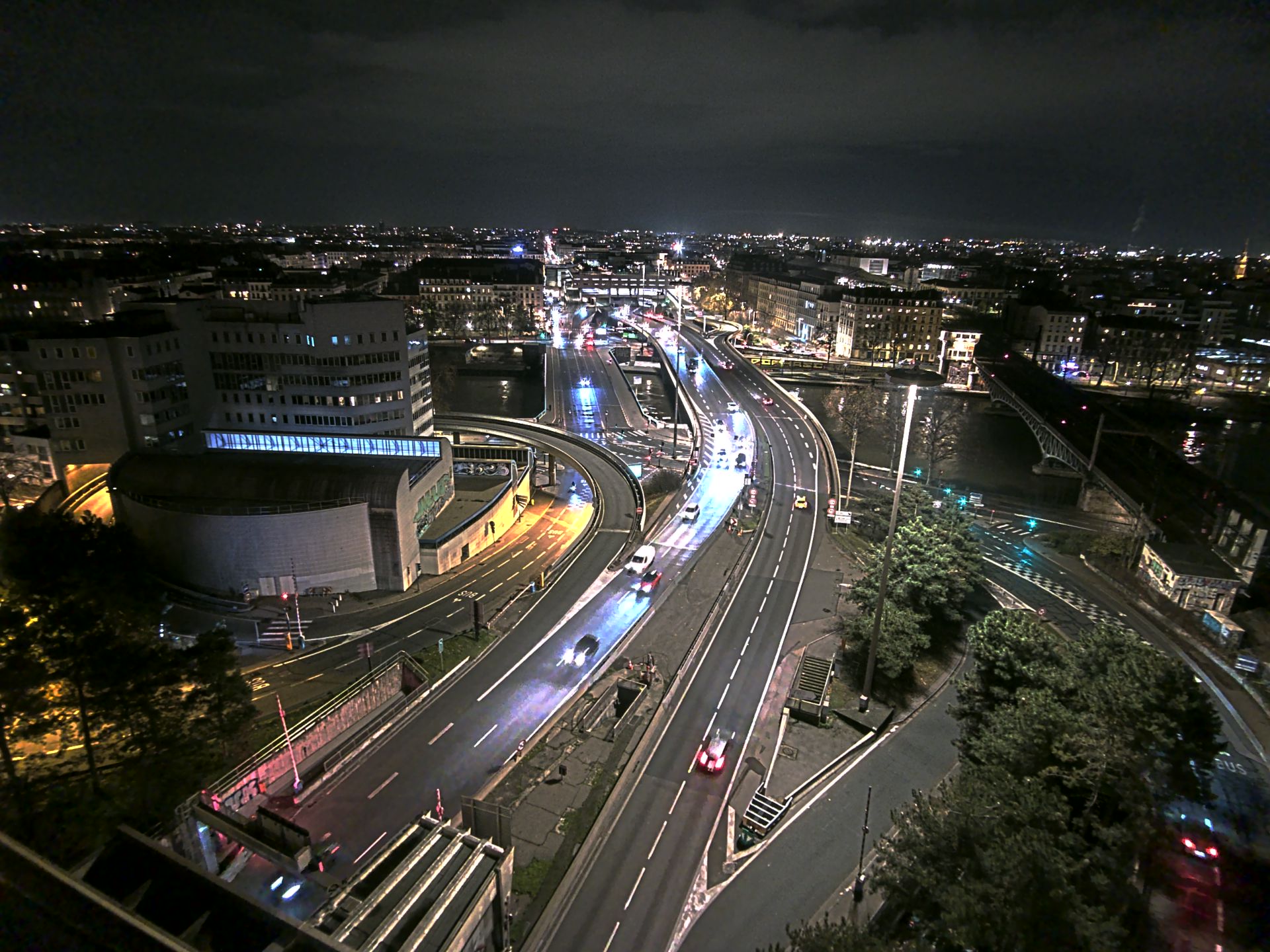 Caméra autoroute à Lyon Perrache à l'entrée Sud du Tunnel sous Fourvière, en direction de Marseille