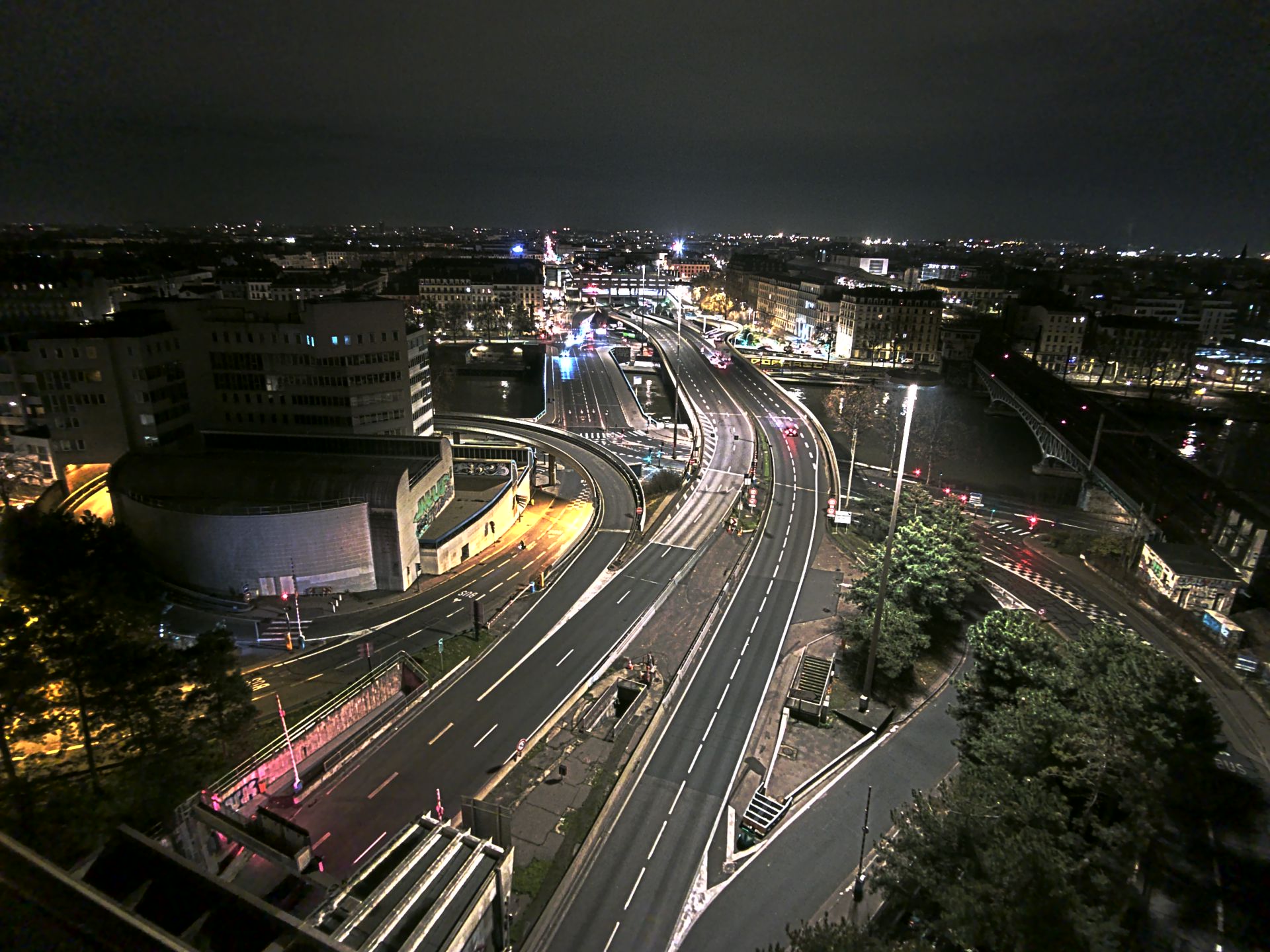 Caméra autoroute à Lyon Perrache à l'entrée Sud du Tunnel sous Fourvière, en direction de Marseille
