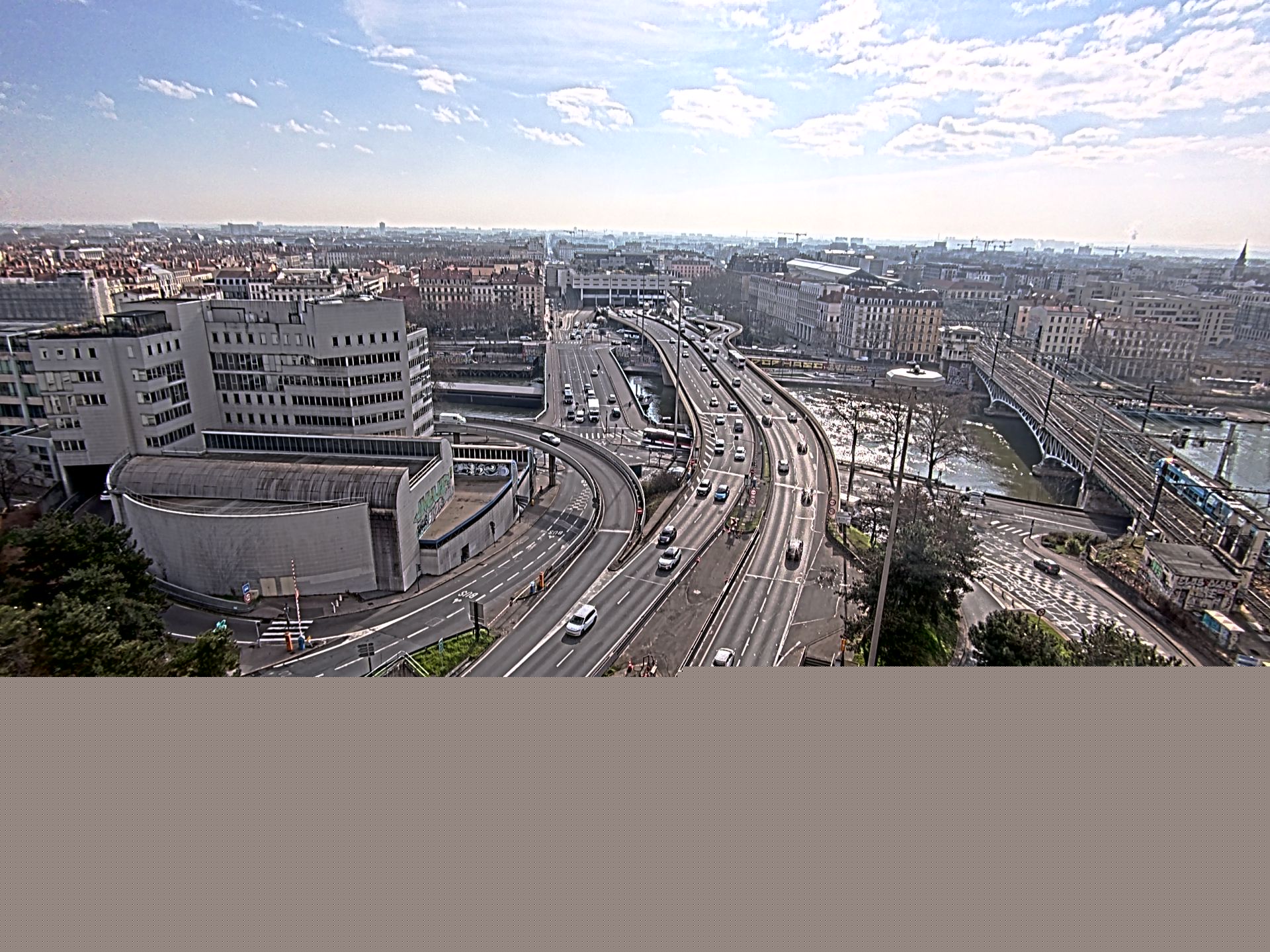 Caméra autoroute à Lyon Perrache à l'entrée Sud du Tunnel sous Fourvière, en direction de Marseille