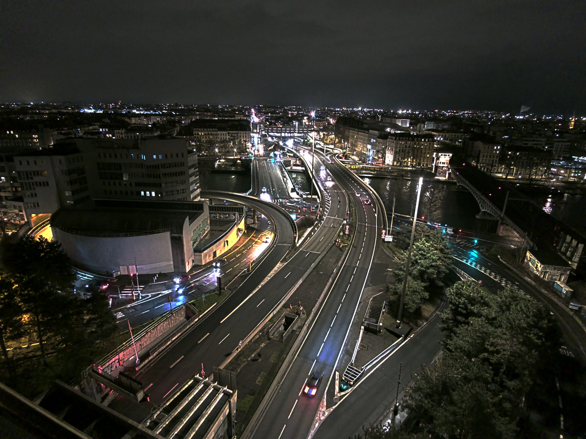 Caméra autoroute à Lyon Perrache à l'entrée Sud du Tunnel sous Fourvière, en direction de Marseille
