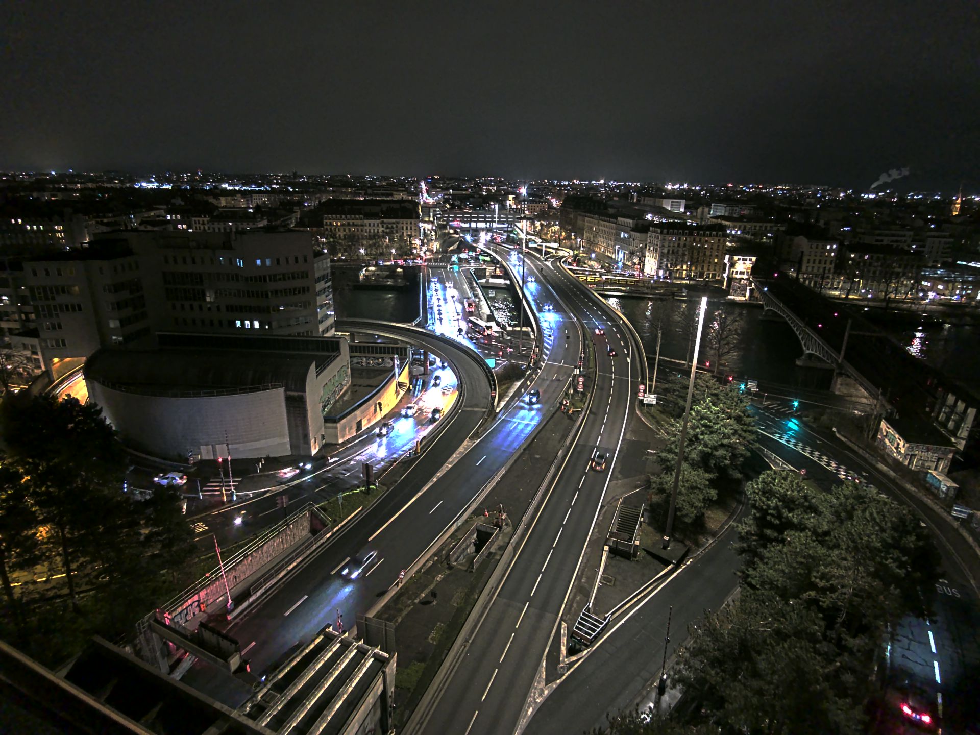 Caméra autoroute à Lyon Perrache à l'entrée Sud du Tunnel sous Fourvière, en direction de Marseille
