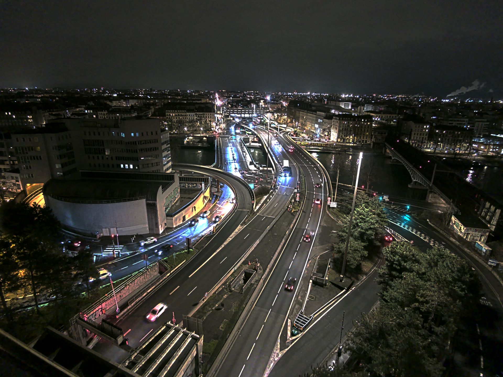Caméra autoroute à Lyon Perrache à l'entrée Sud du Tunnel sous Fourvière, en direction de Marseille