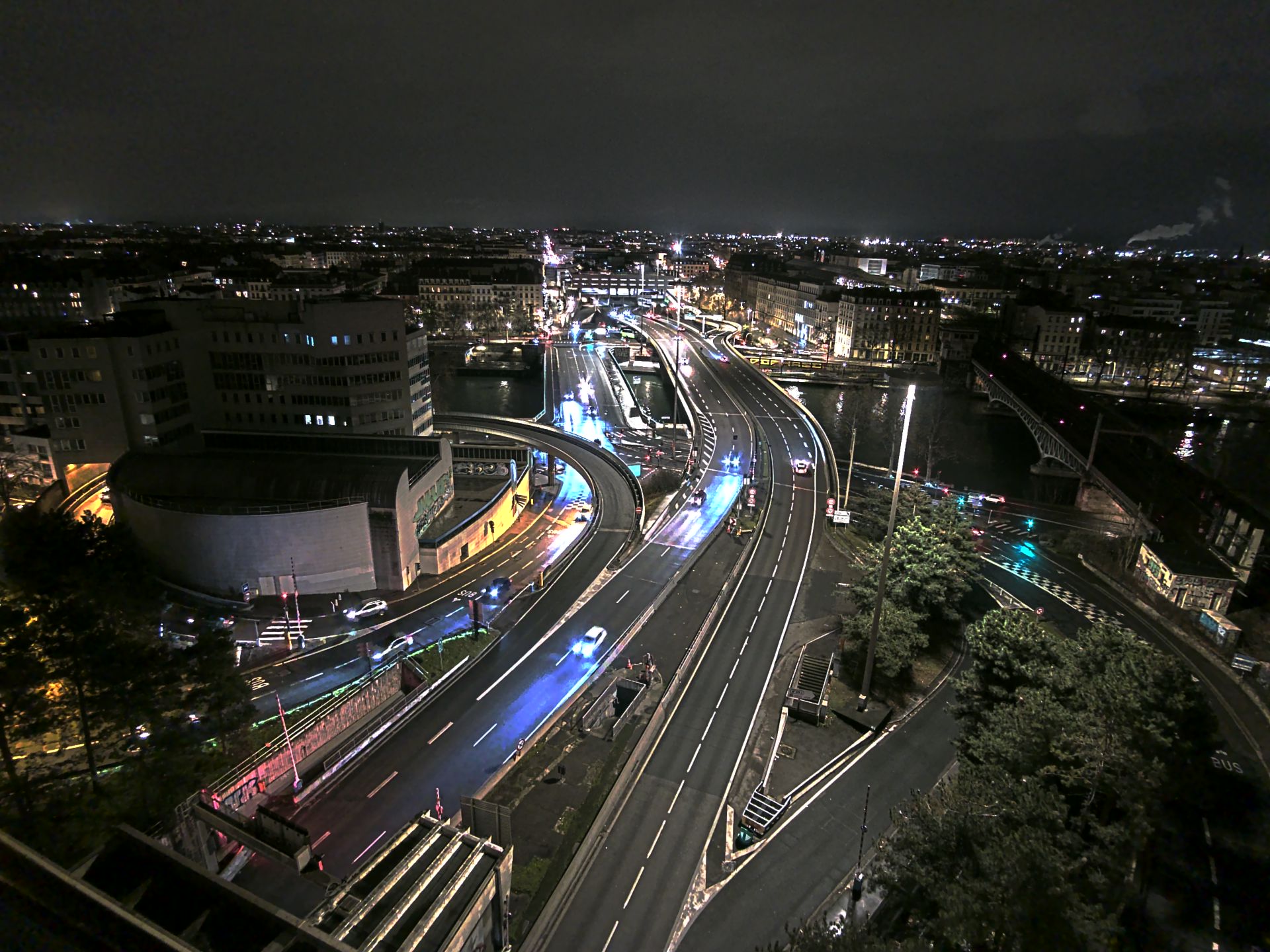 Caméra autoroute à Lyon Perrache à l'entrée Sud du Tunnel sous Fourvière, en direction de Marseille