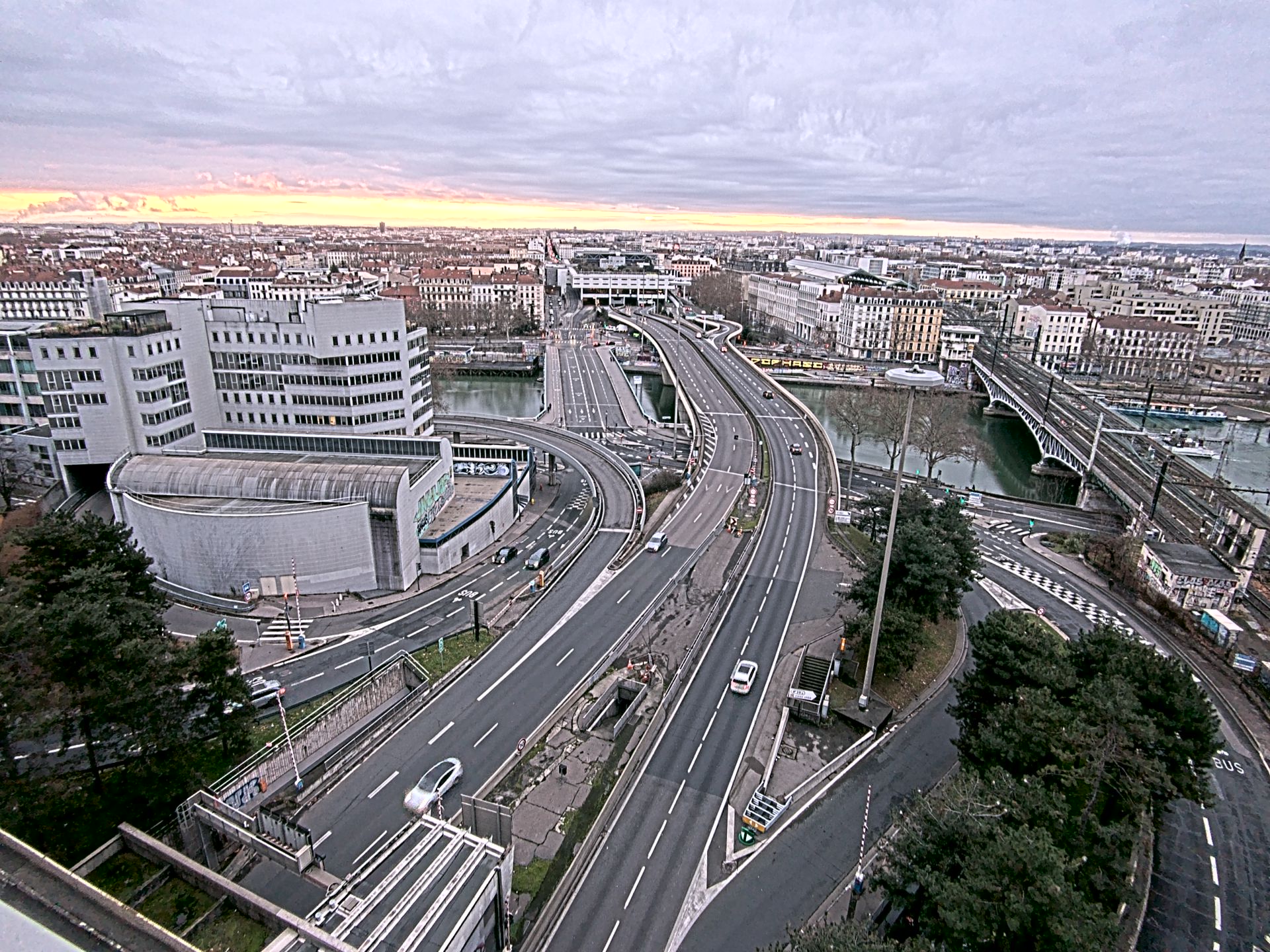 Caméra autoroute à Lyon Perrache à l'entrée Sud du Tunnel sous Fourvière, en direction de Marseille